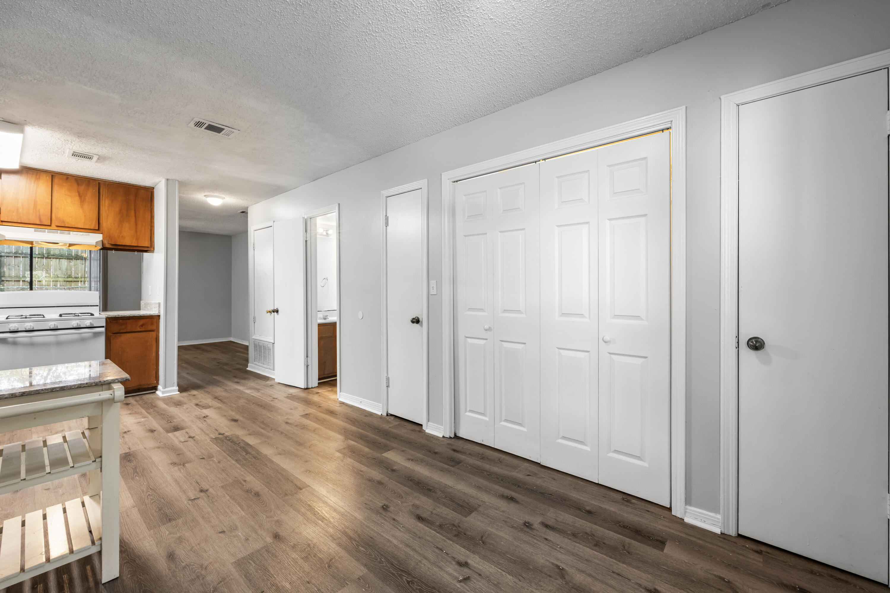 metes and bounds - Residential Lease