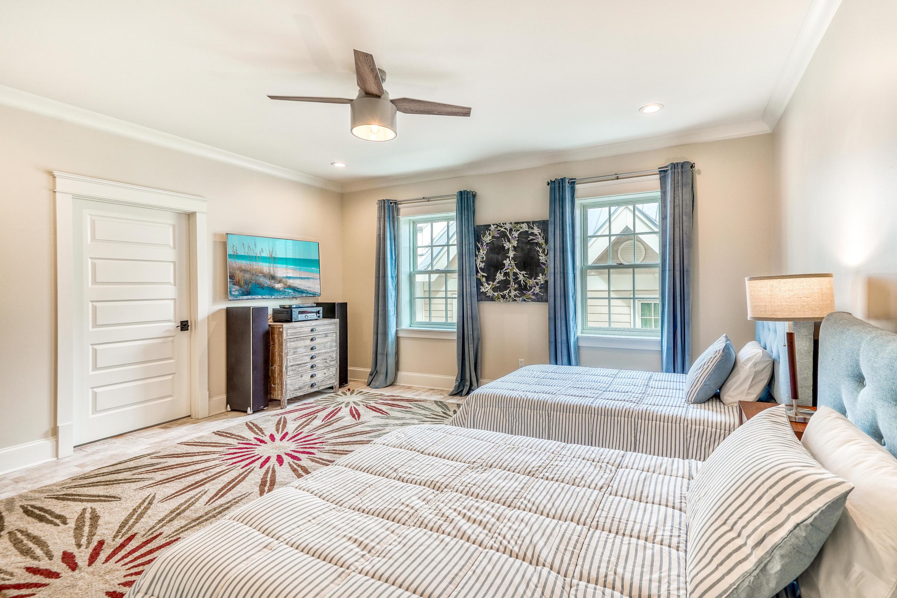 PROMINENCE/LUXURY TOWNHOMES - Residential