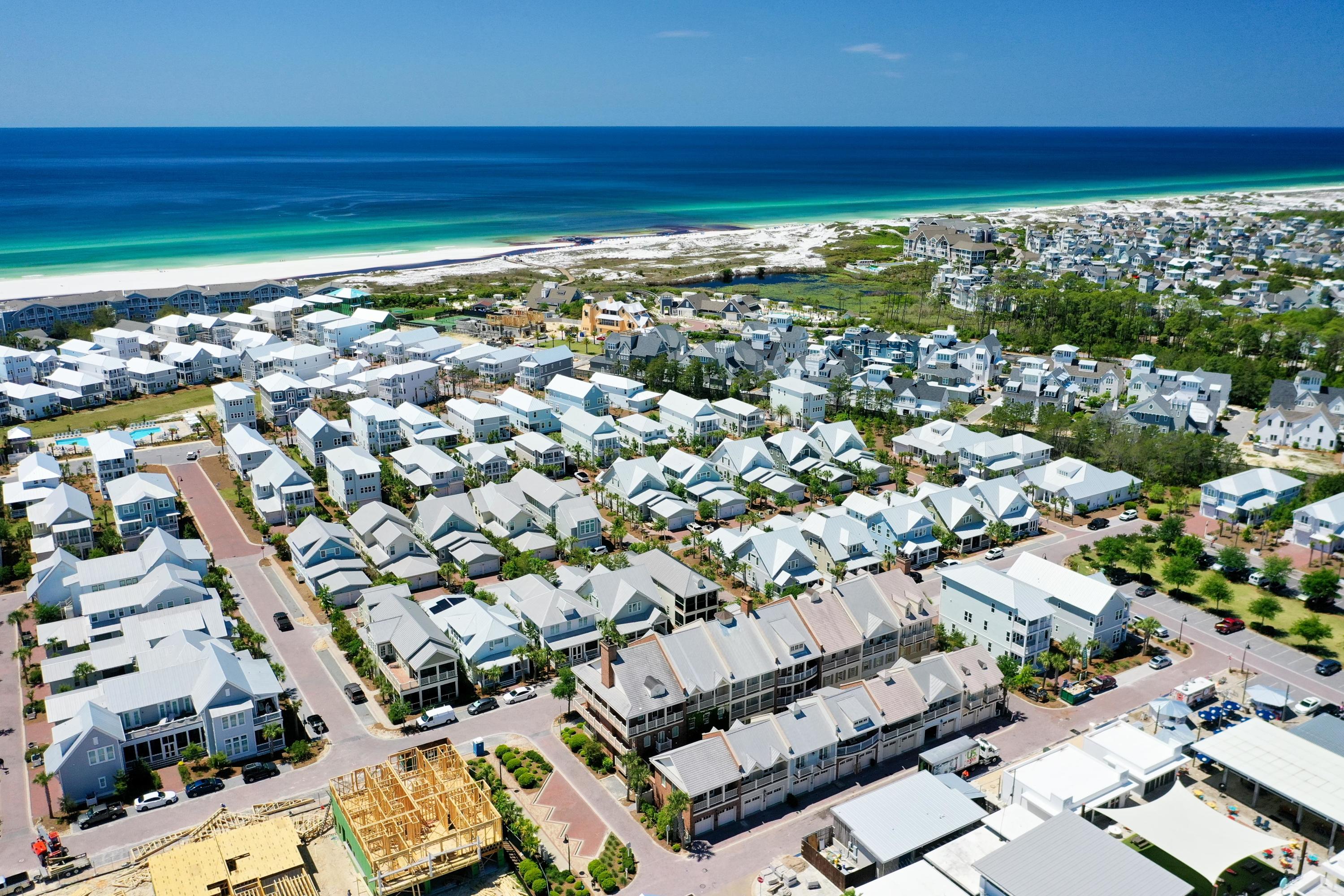 PROMINENCE/LUXURY TOWNHOMES - Residential
