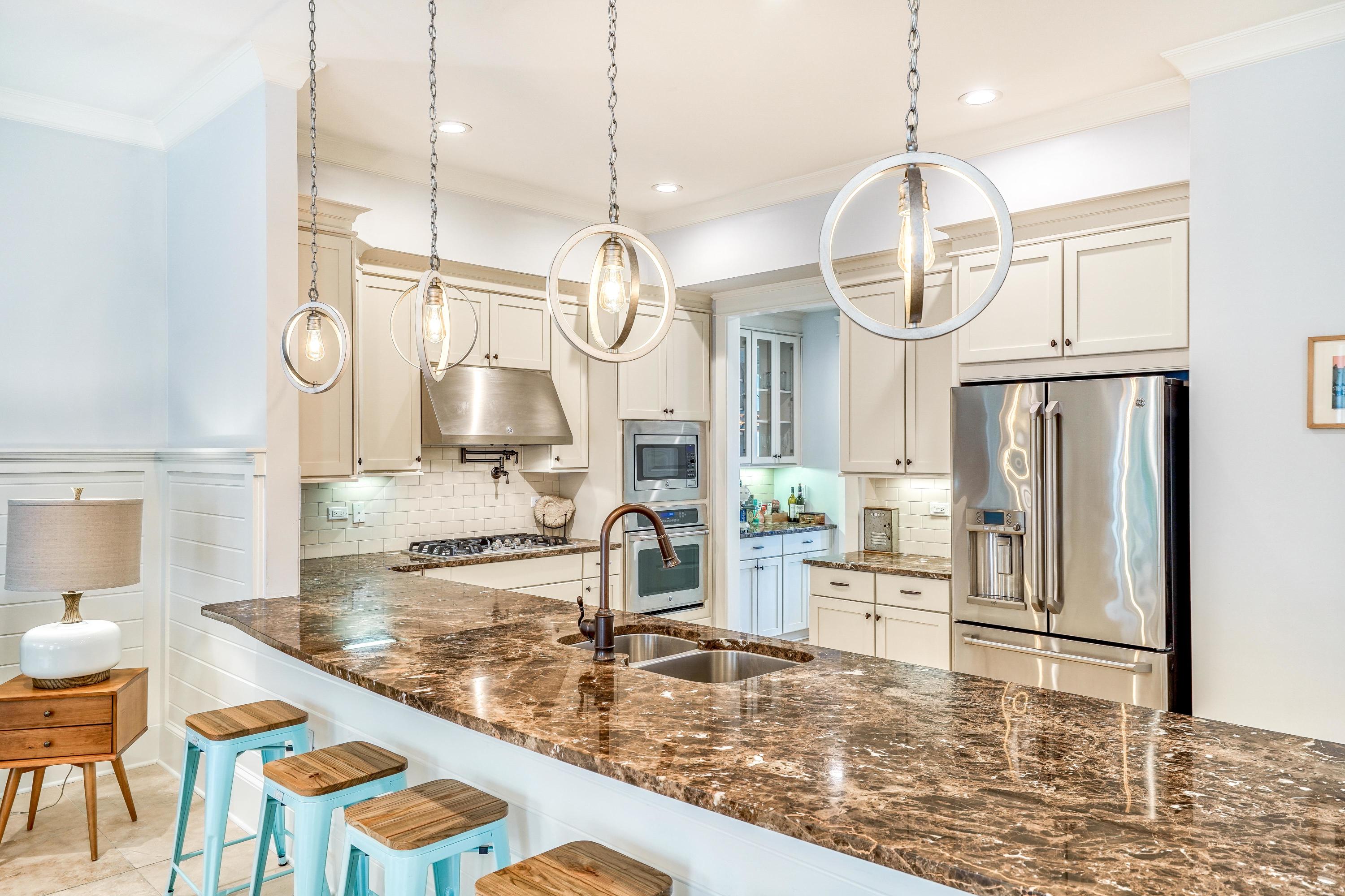 PROMINENCE/LUXURY TOWNHOMES - Residential