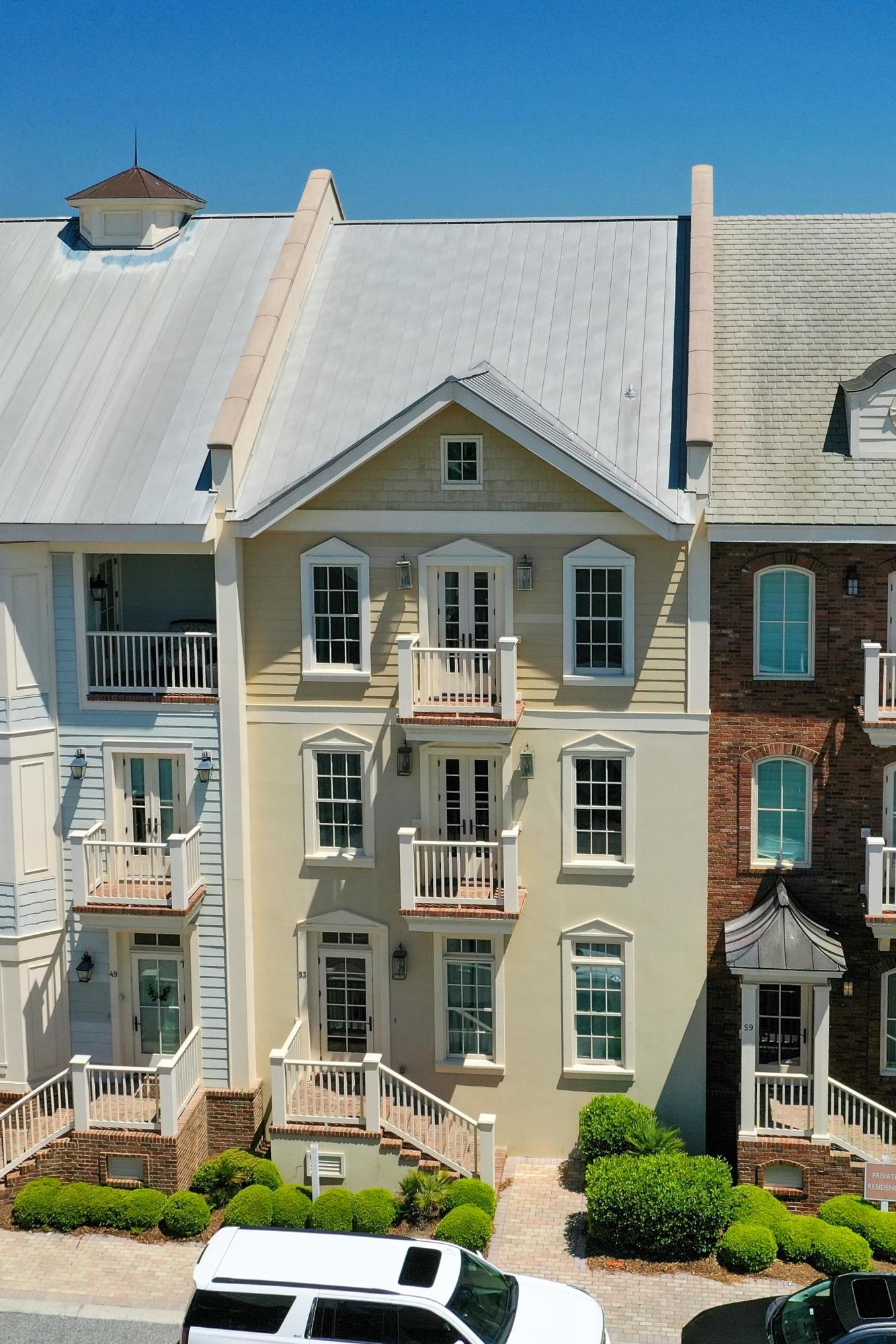 PROMINENCE/LUXURY TOWNHOMES - Residential