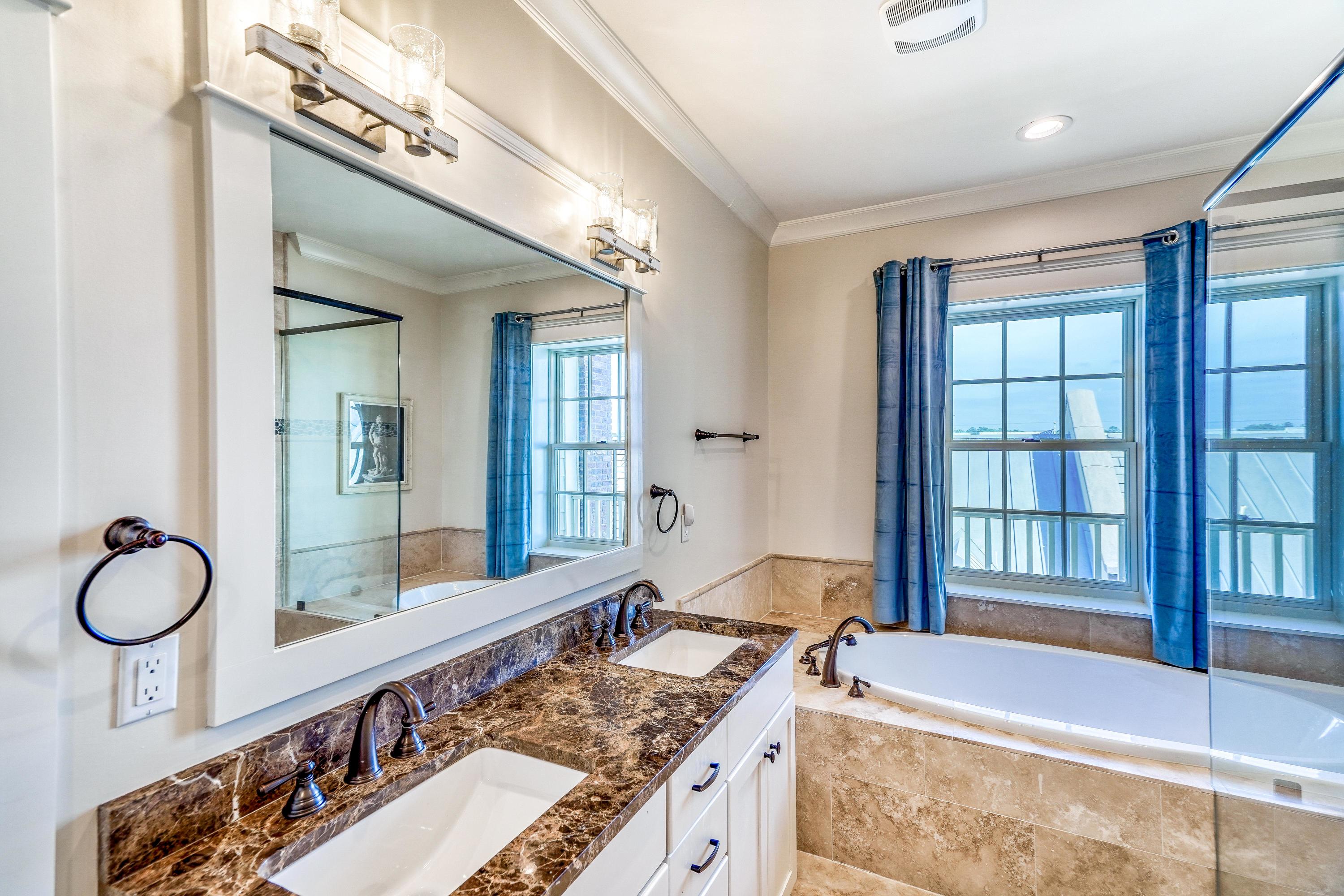 PROMINENCE/LUXURY TOWNHOMES - Residential