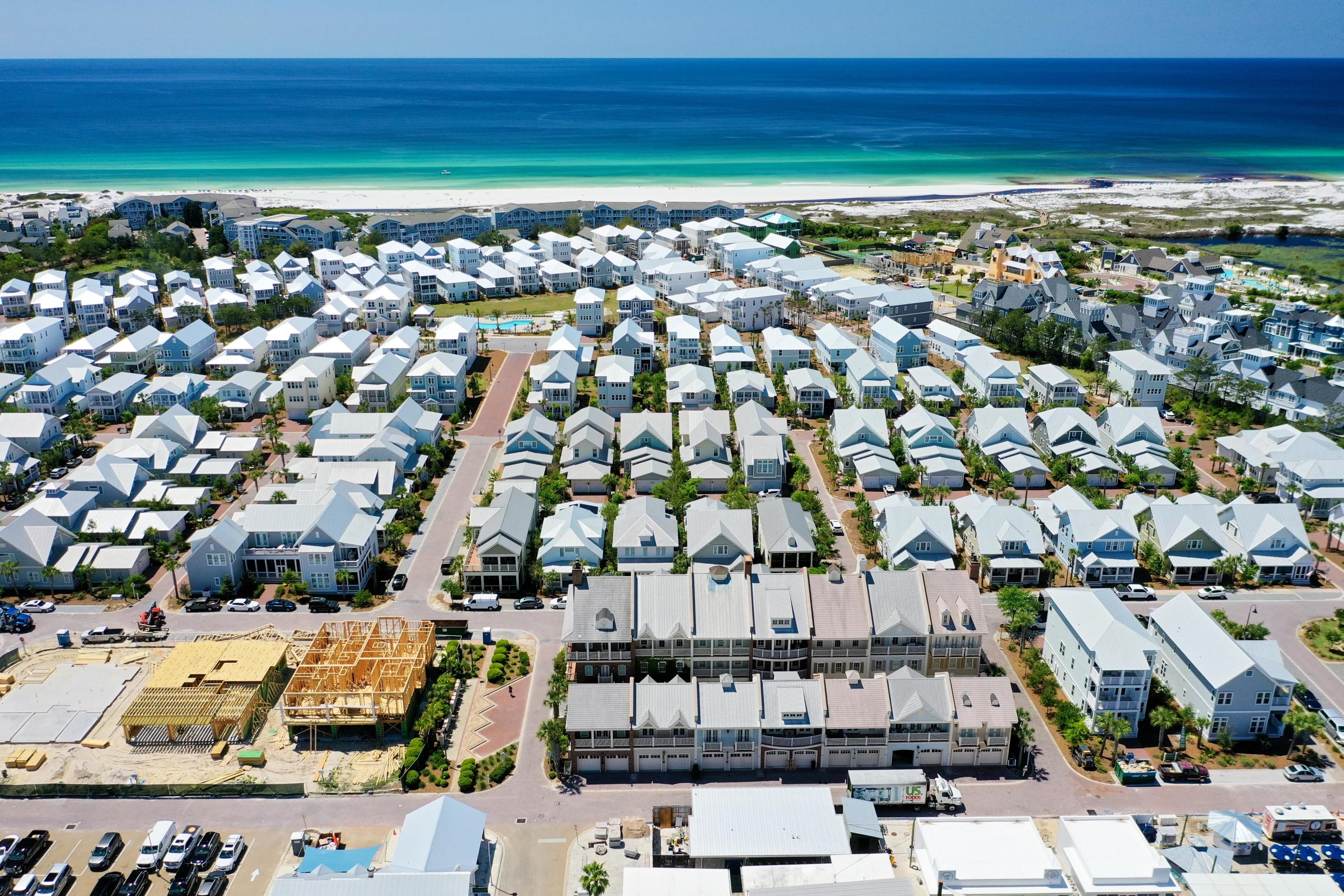 PROMINENCE/LUXURY TOWNHOMES - Residential