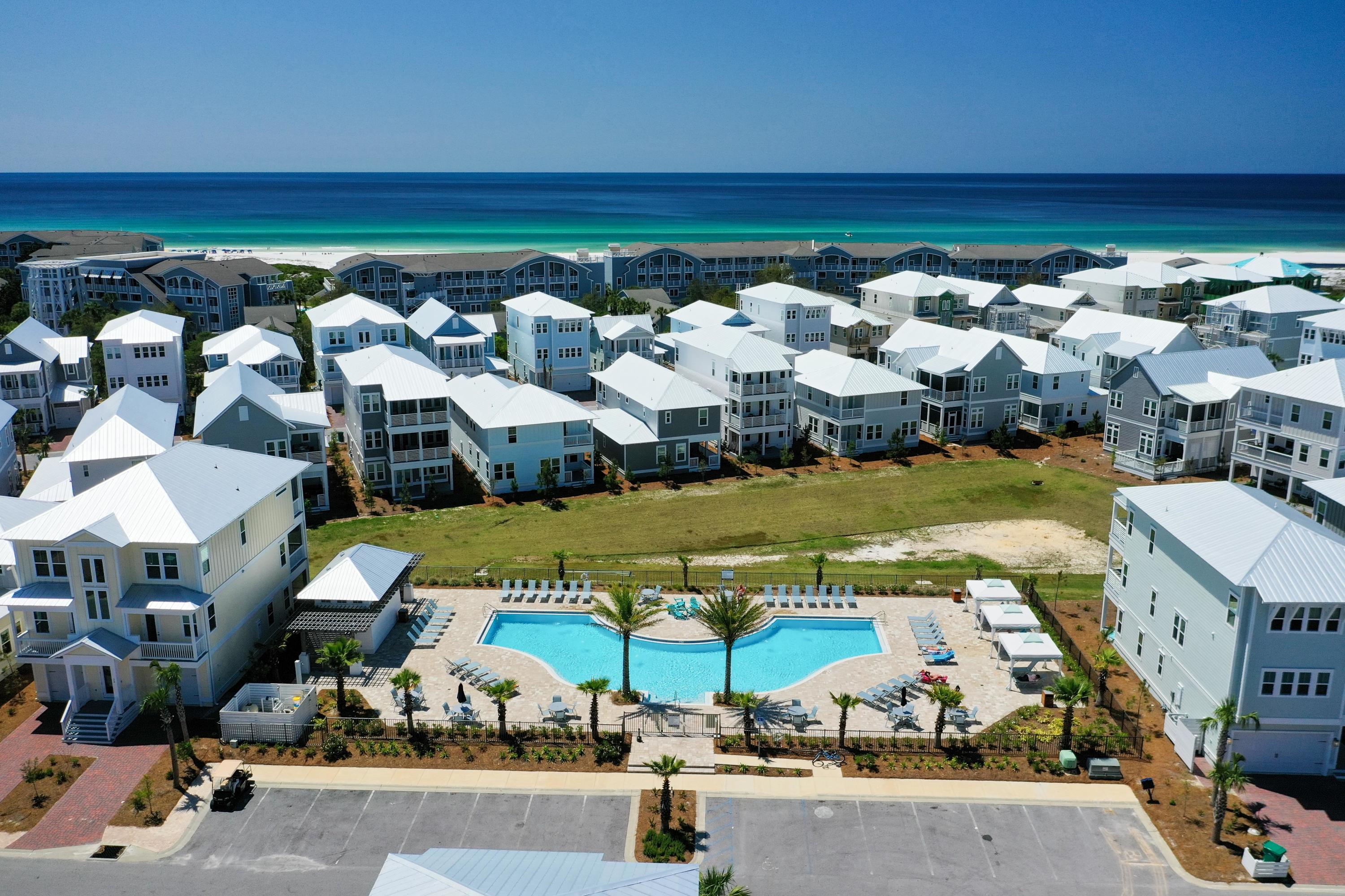 PROMINENCE/LUXURY TOWNHOMES - Residential