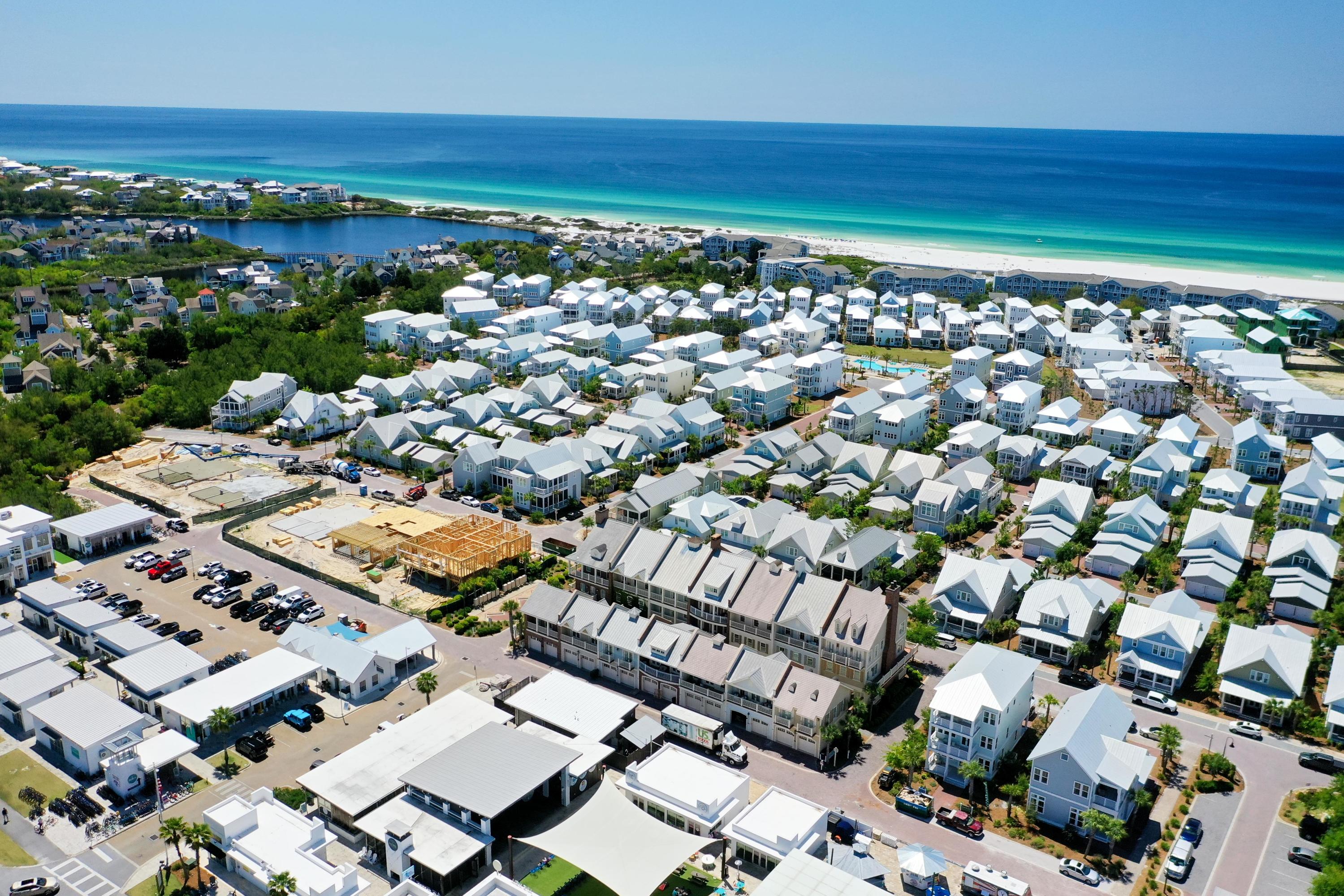 PROMINENCE/LUXURY TOWNHOMES - Residential