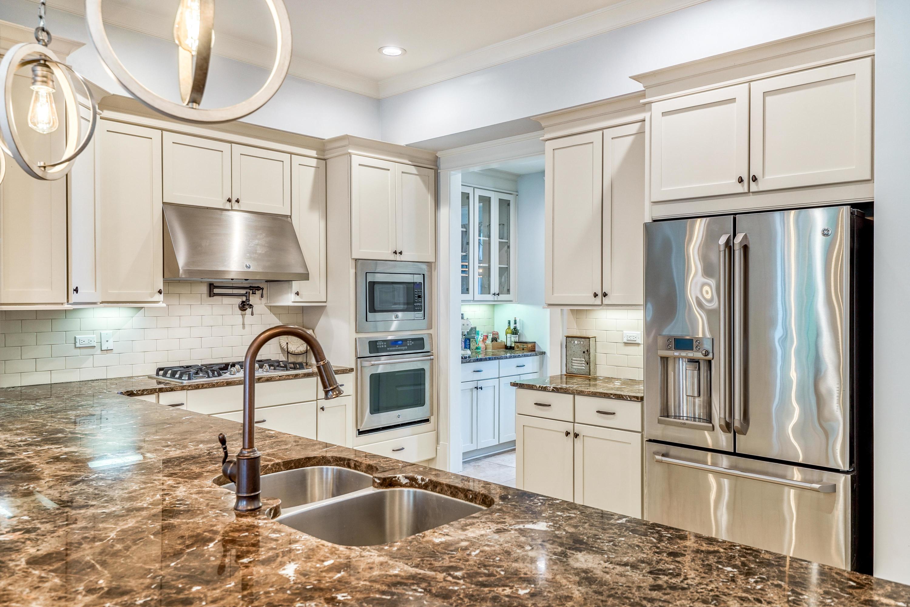PROMINENCE/LUXURY TOWNHOMES - Residential