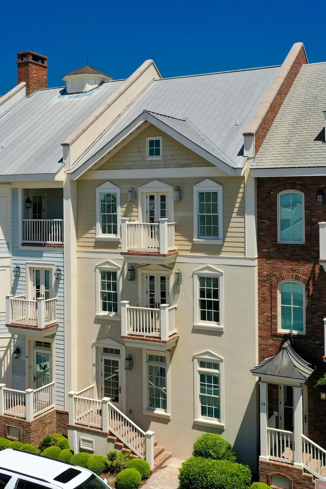 PROMINENCE/LUXURY TOWNHOMES - Residential