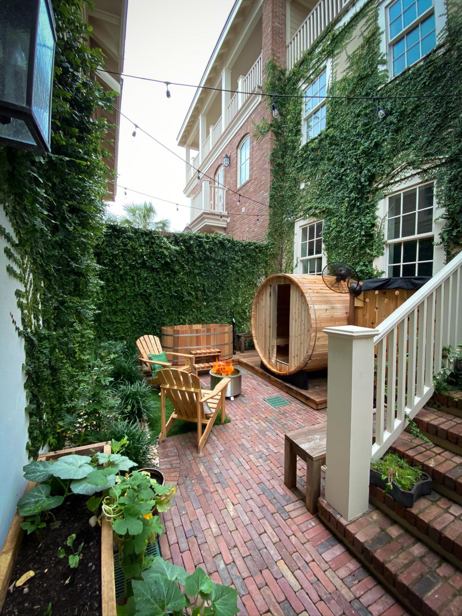 PROMINENCE/LUXURY TOWNHOMES - Residential