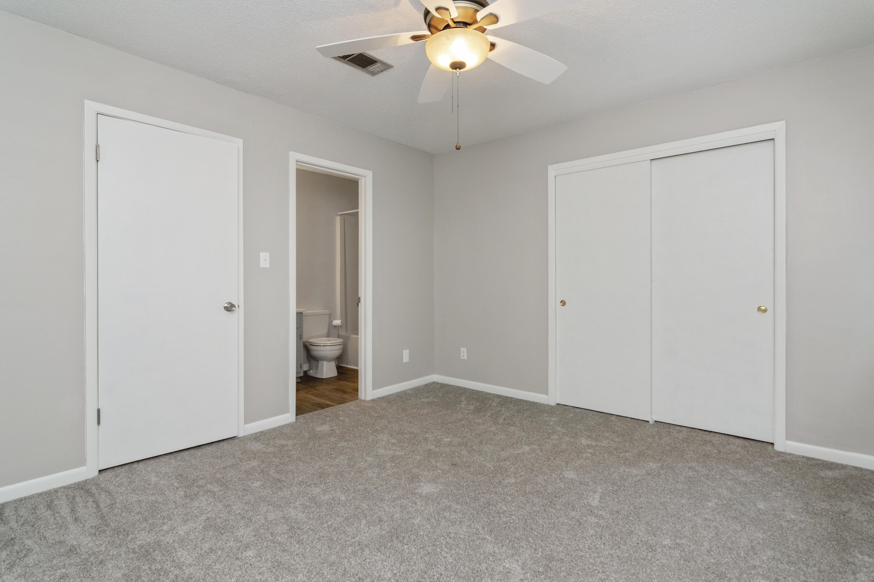 PARKVIEW ESTATES T/H - Residential Lease