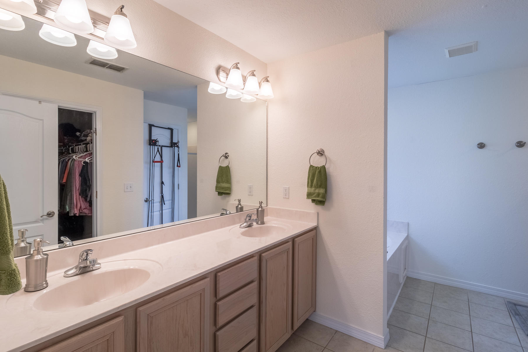 DRIFTWOOD ESTATES - Residential