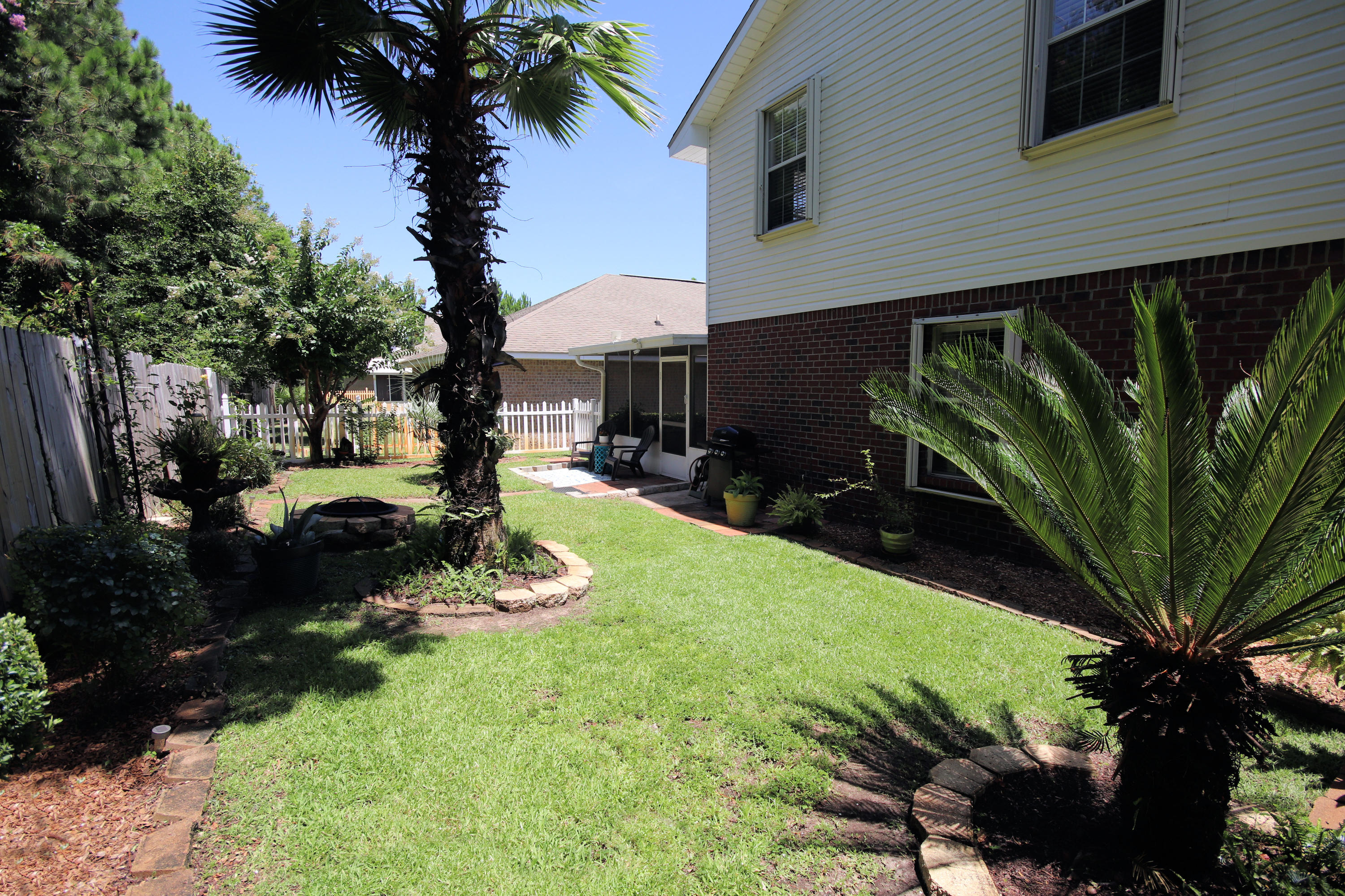 MARSH HARBOR - Residential