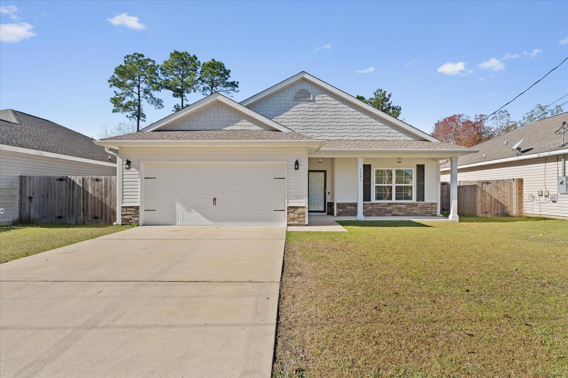CRESCENT SHORES - Residential