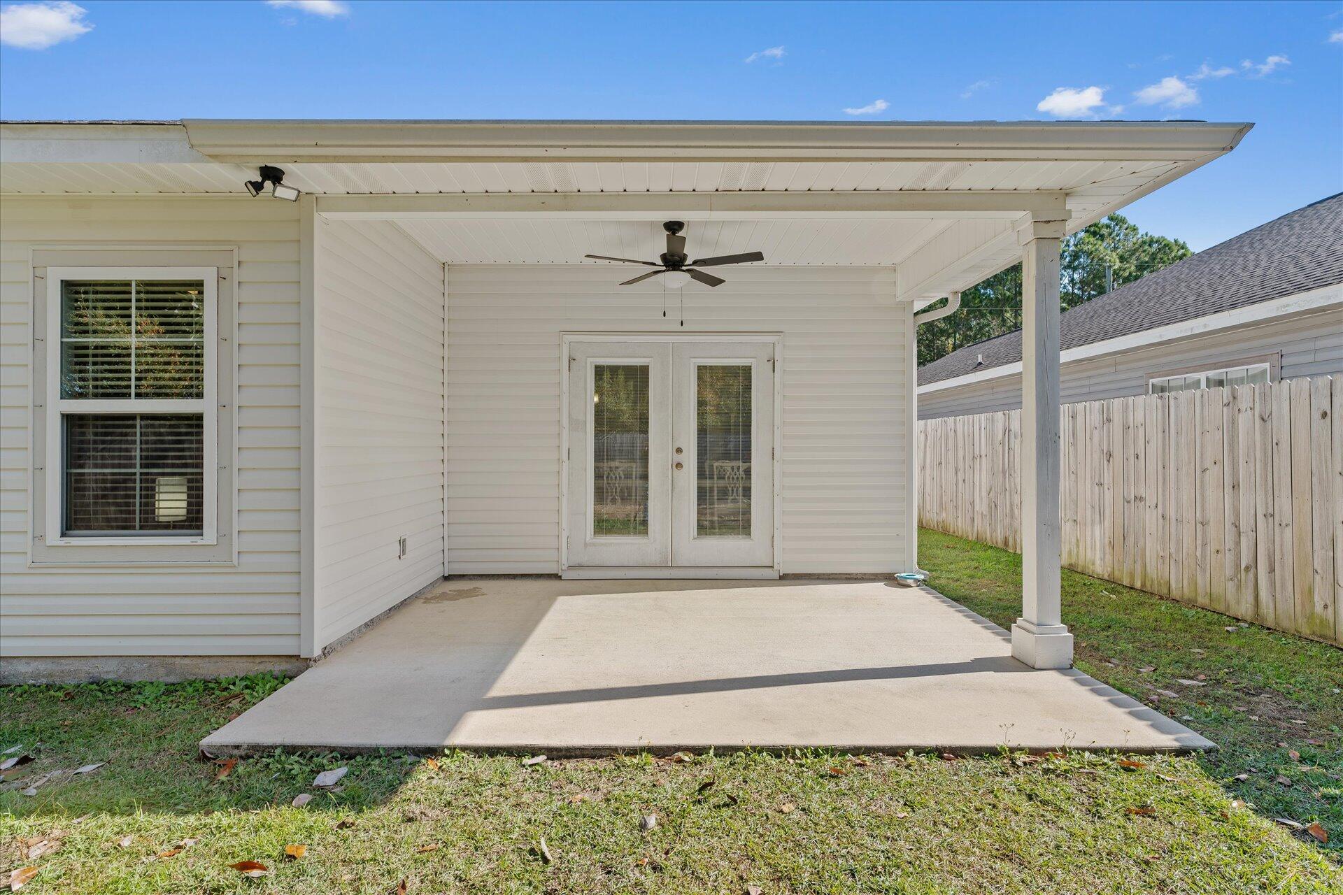 CRESCENT SHORES - Residential