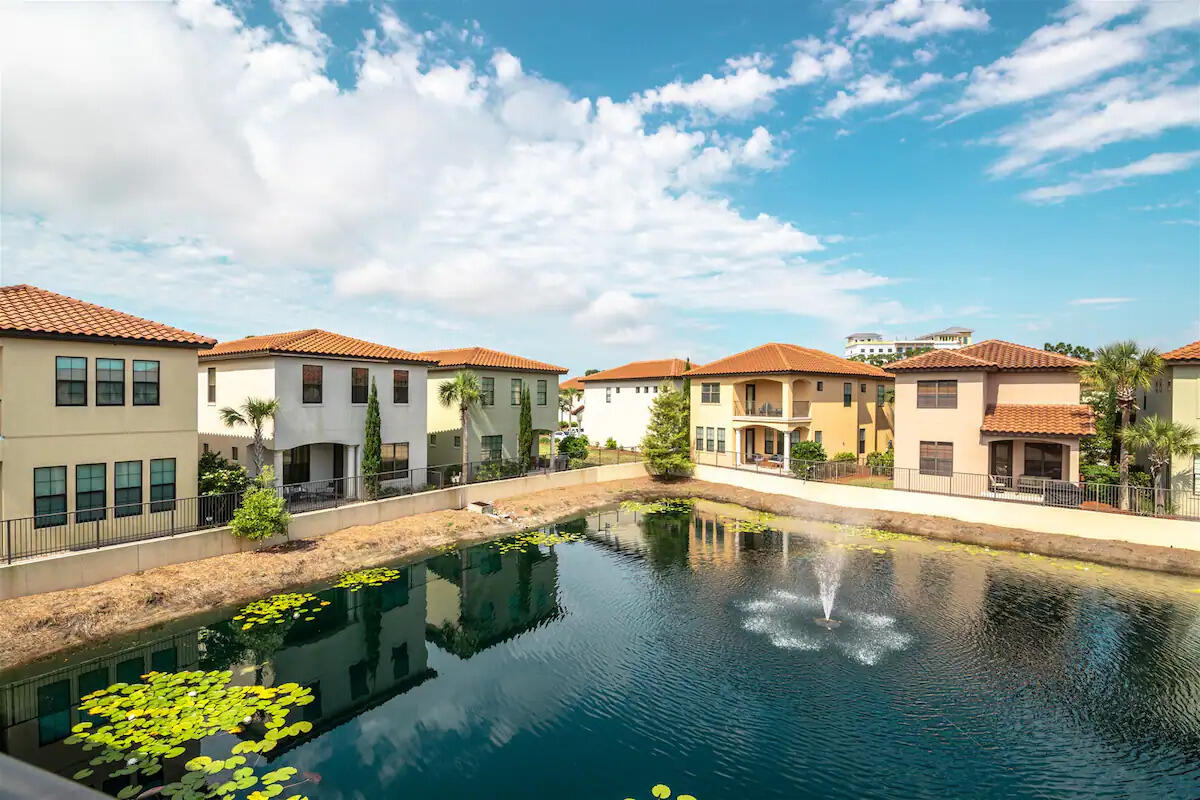 VILLA LAGO - Residential Lease