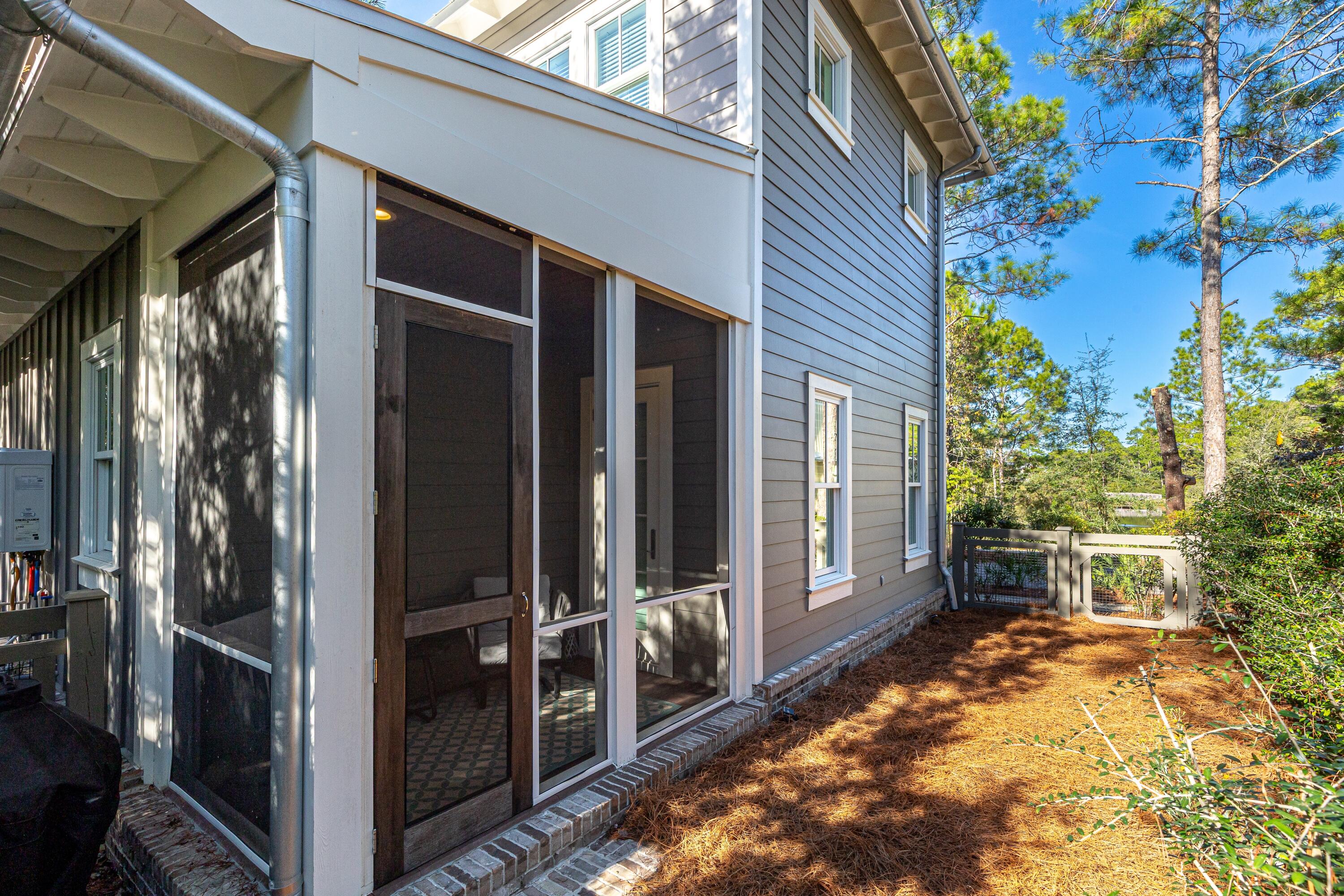 FOREST LAKES - Residential
