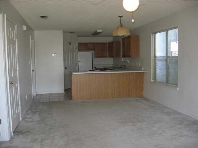 FLOROSA DEL MAR - Residential Lease