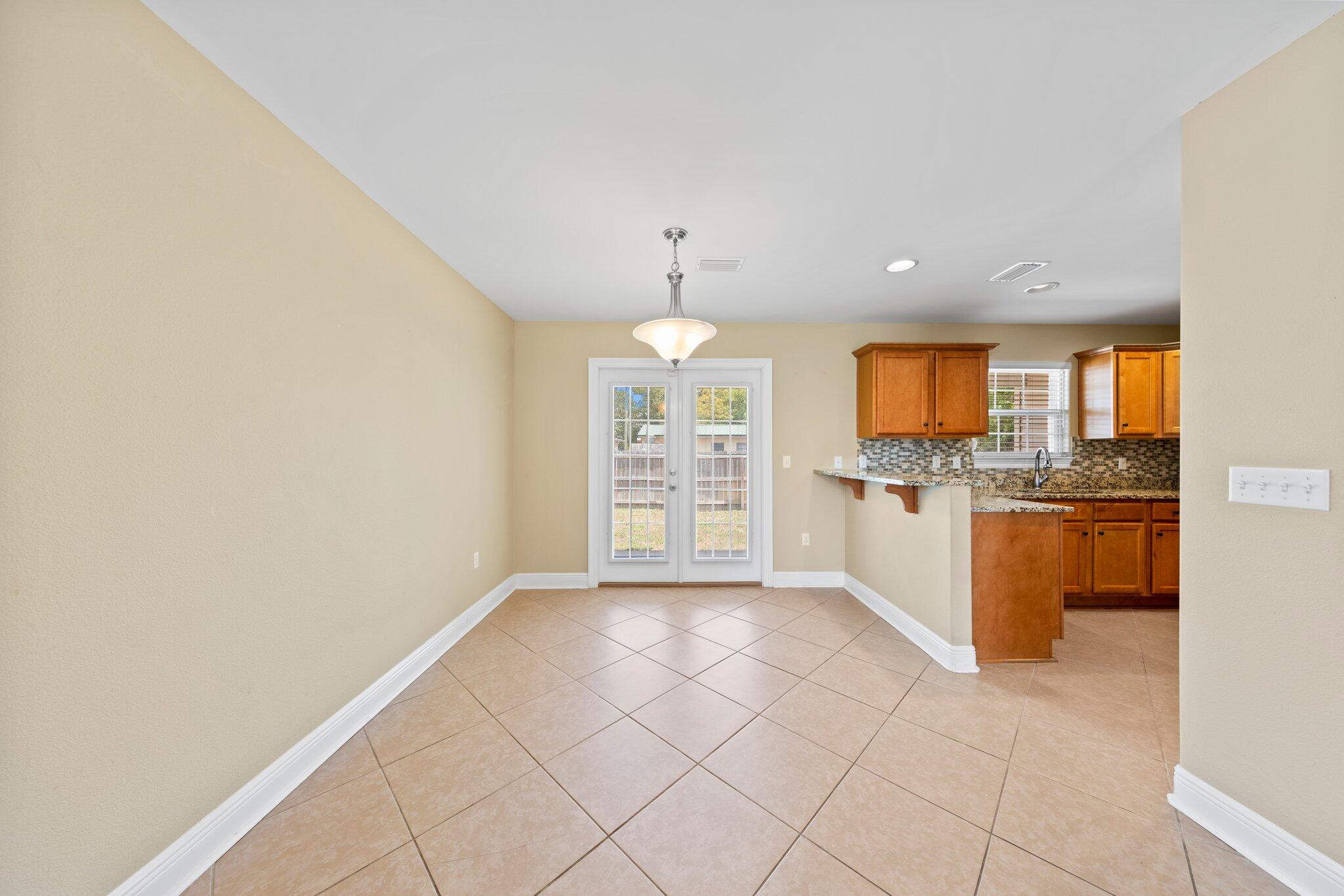 METES & BOUNDS - Residential Lease