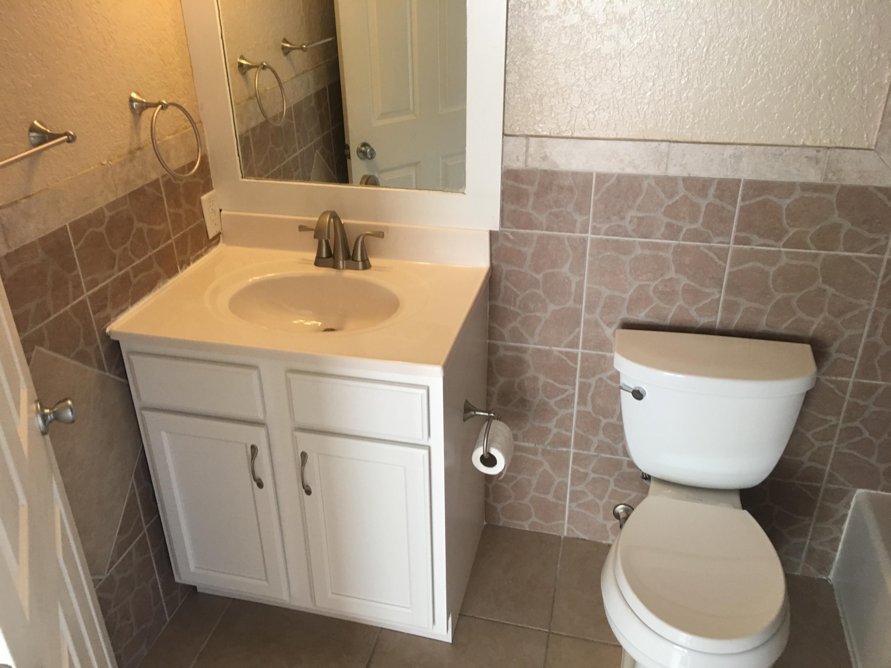 MONAHAN MANOR - Residential Lease