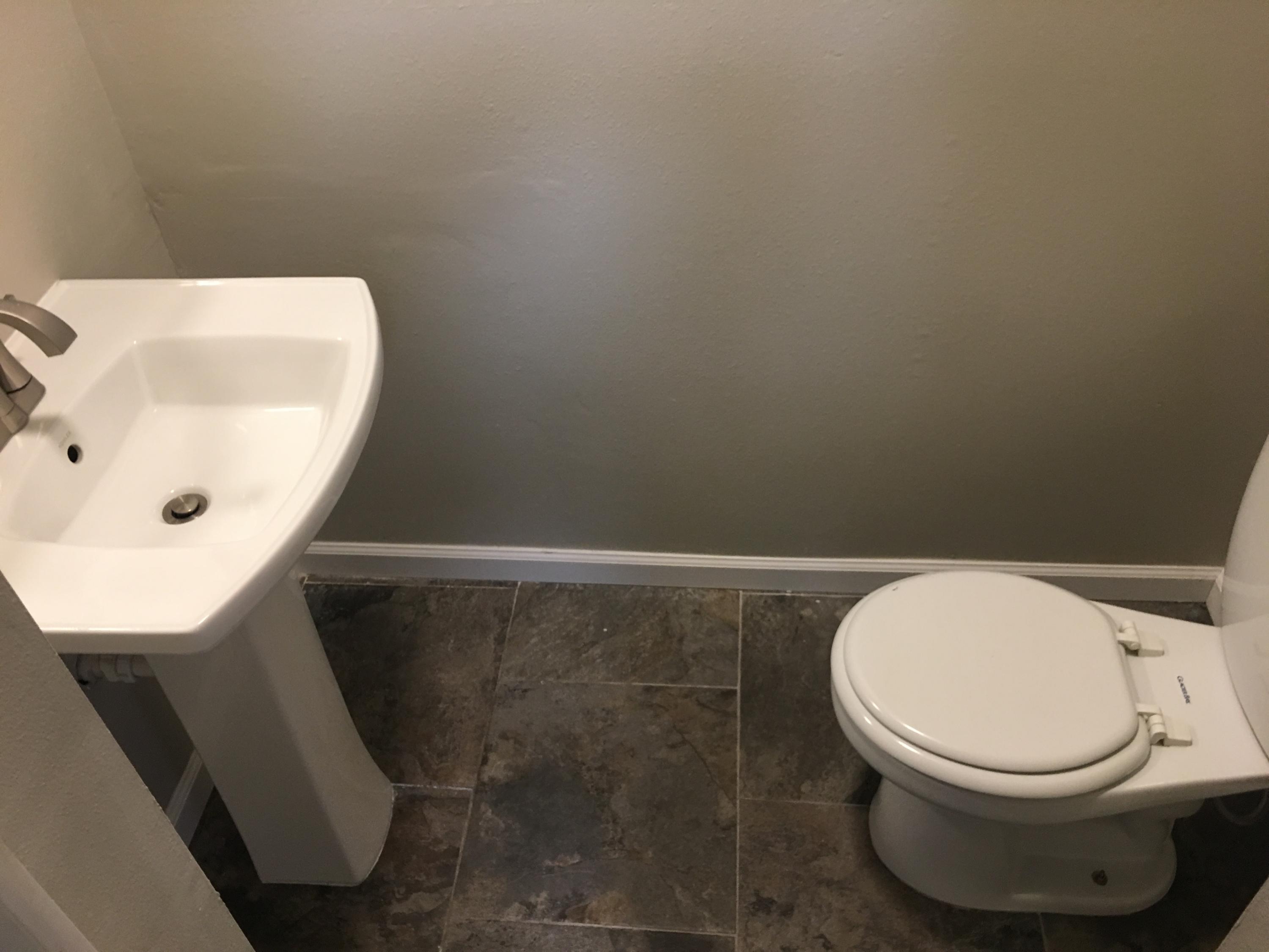 MONAHAN MANOR - Residential Lease