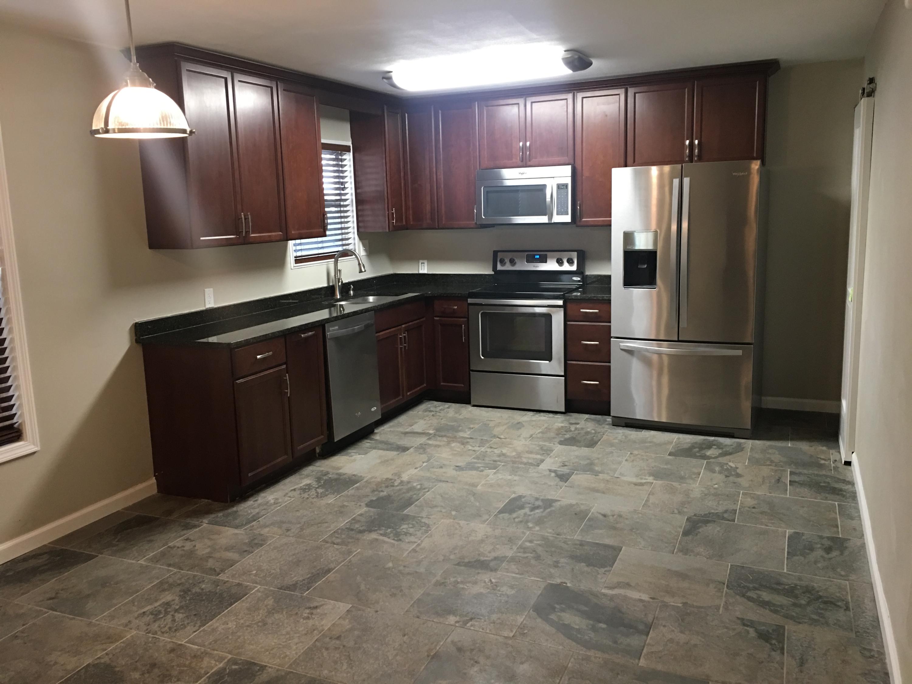 MONAHAN MANOR - Residential Lease