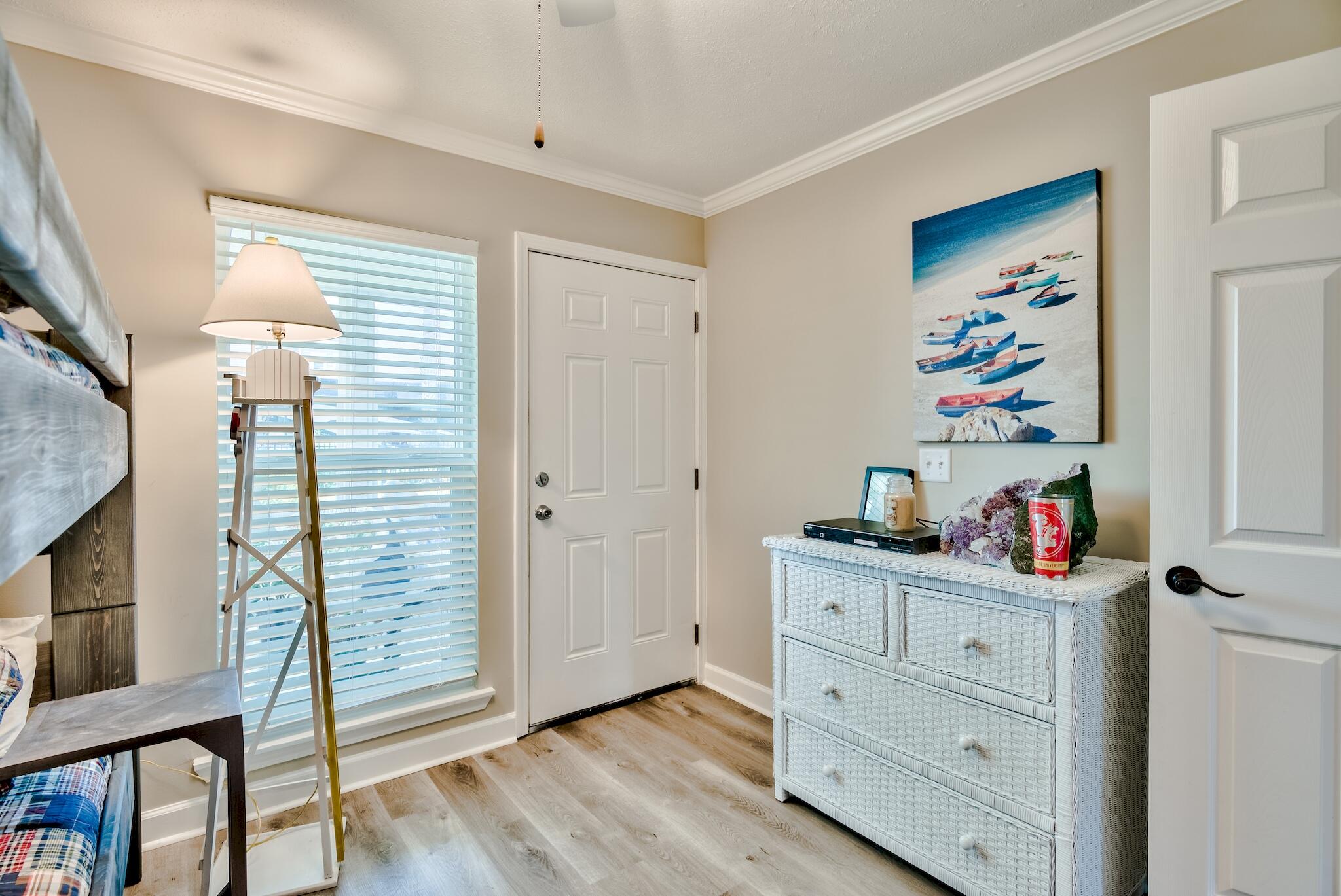 LAGUNA BEACH ESTATES 3RD ADDN - Residential