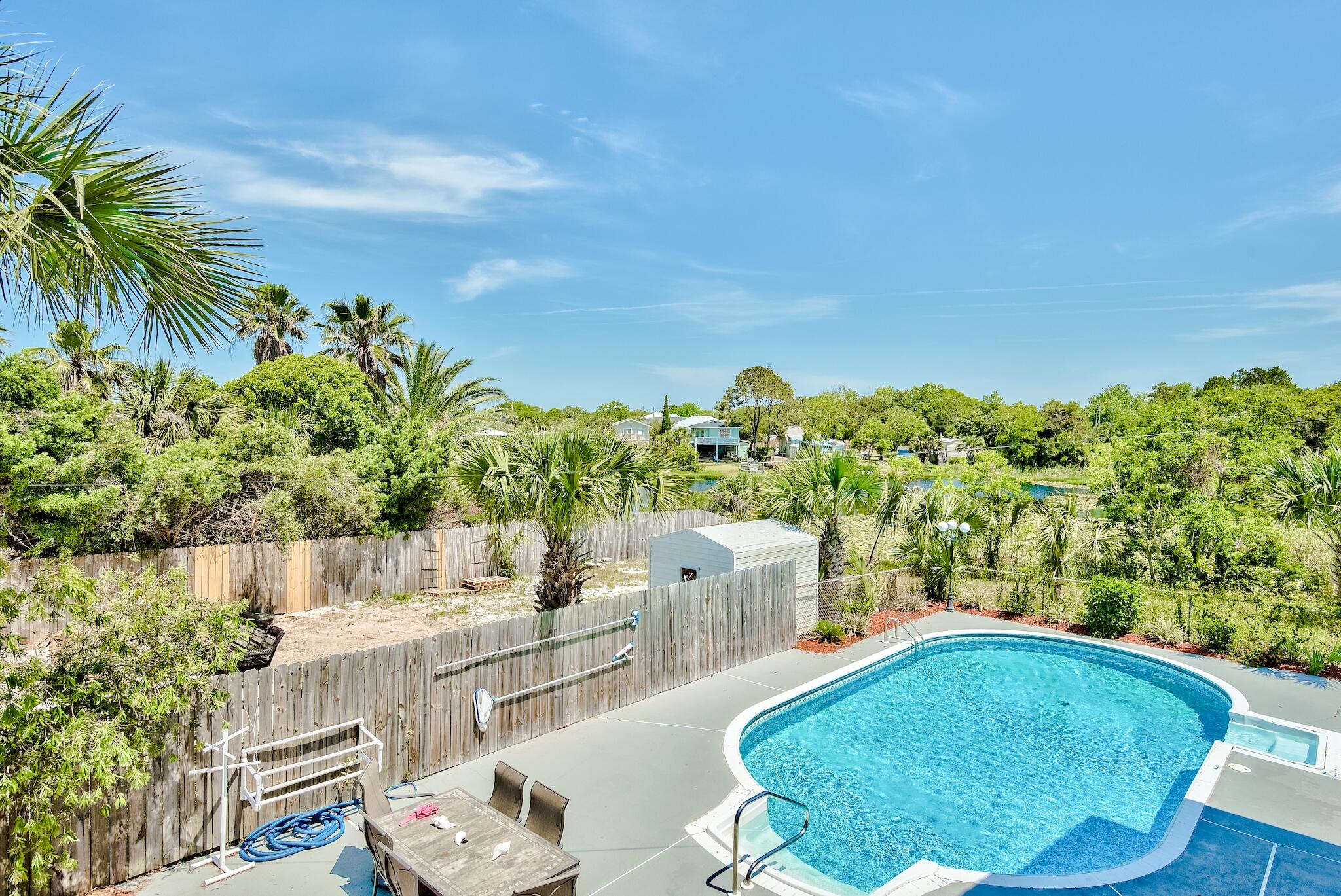 LAGUNA BEACH ESTATES 3RD ADDN - Residential