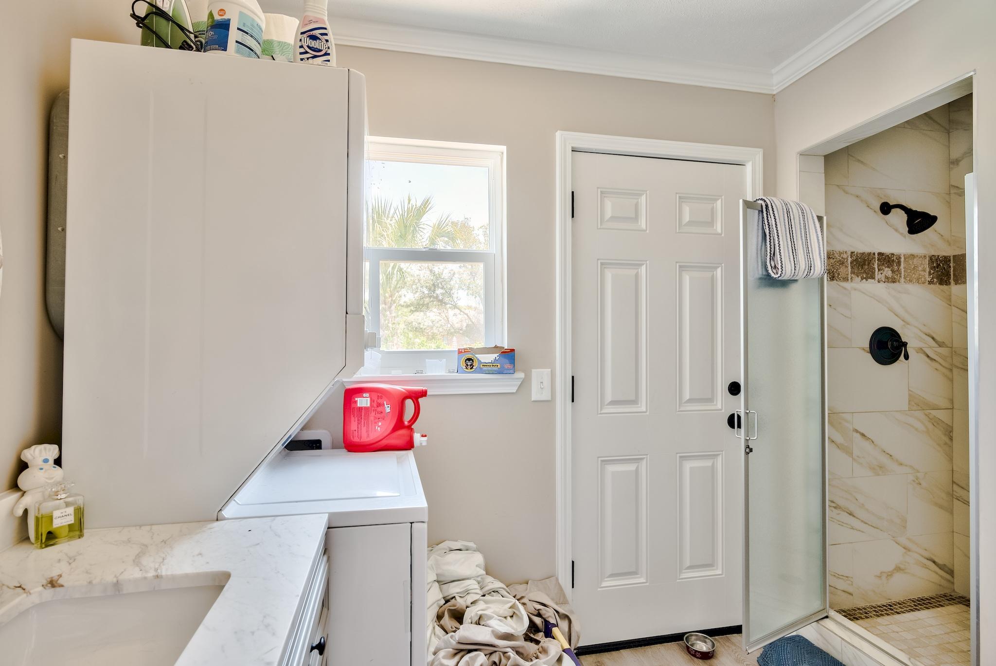 LAGUNA BEACH ESTATES 3RD ADDN - Residential