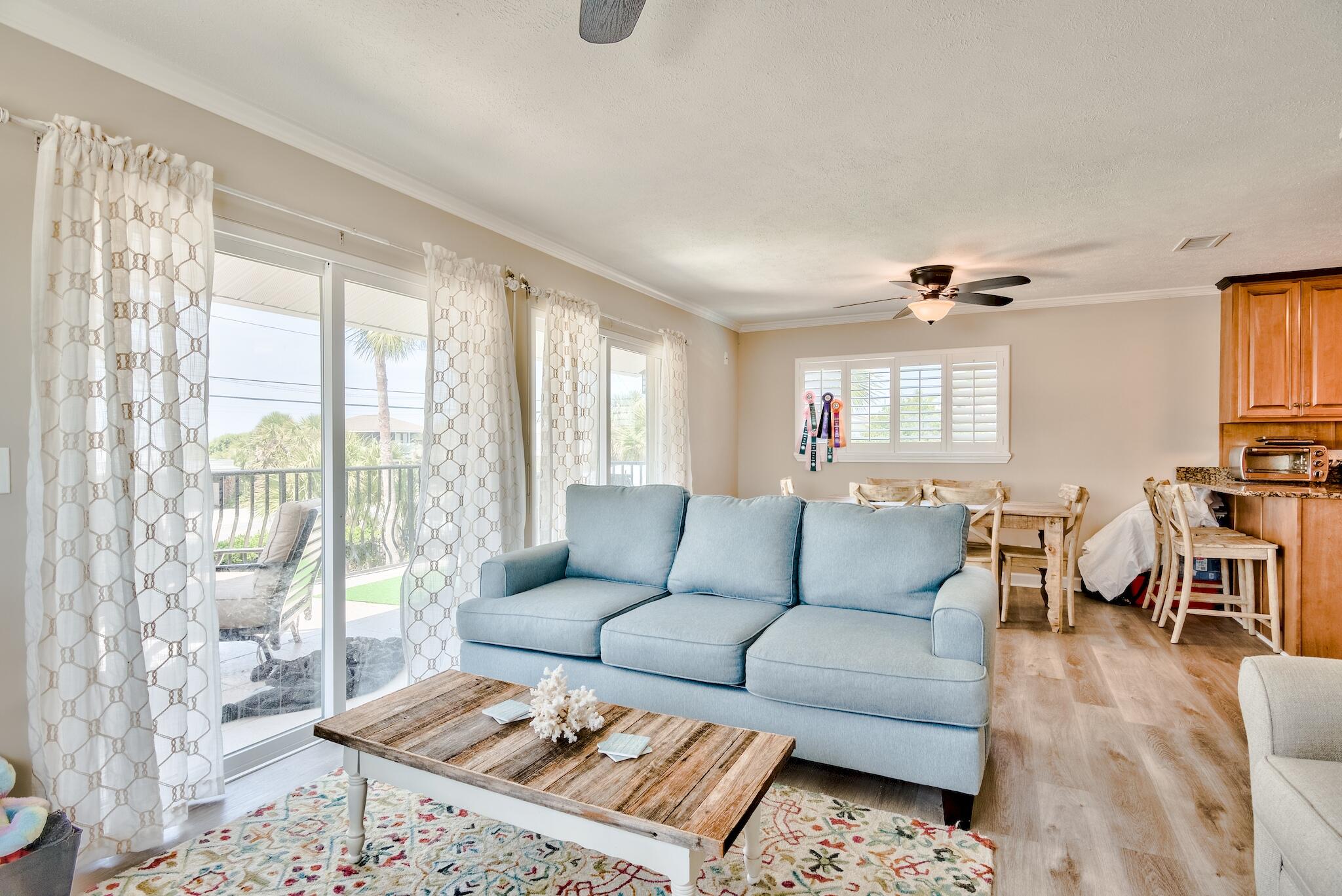 LAGUNA BEACH ESTATES 3RD ADDN - Residential