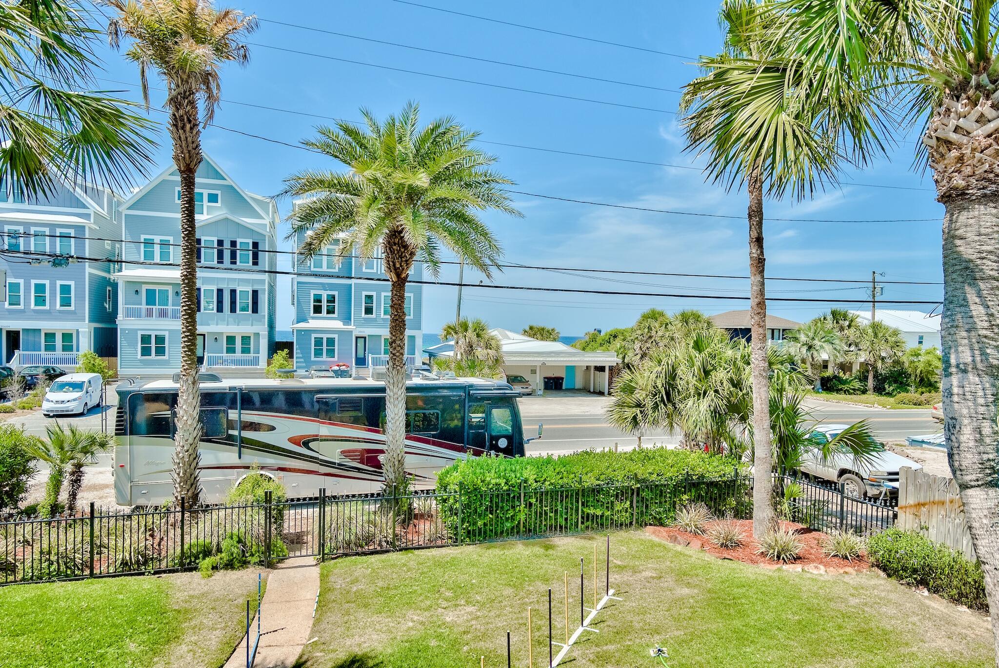 LAGUNA BEACH ESTATES 3RD ADDN - Residential