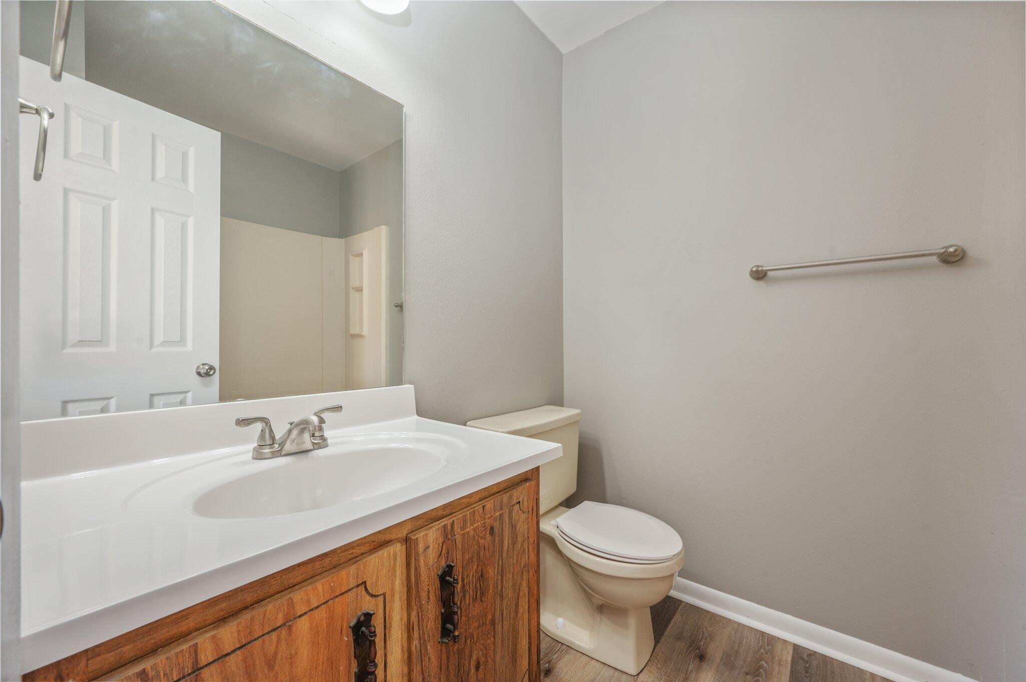 PINE MEADOWS 2ND ADDN - Residential Lease