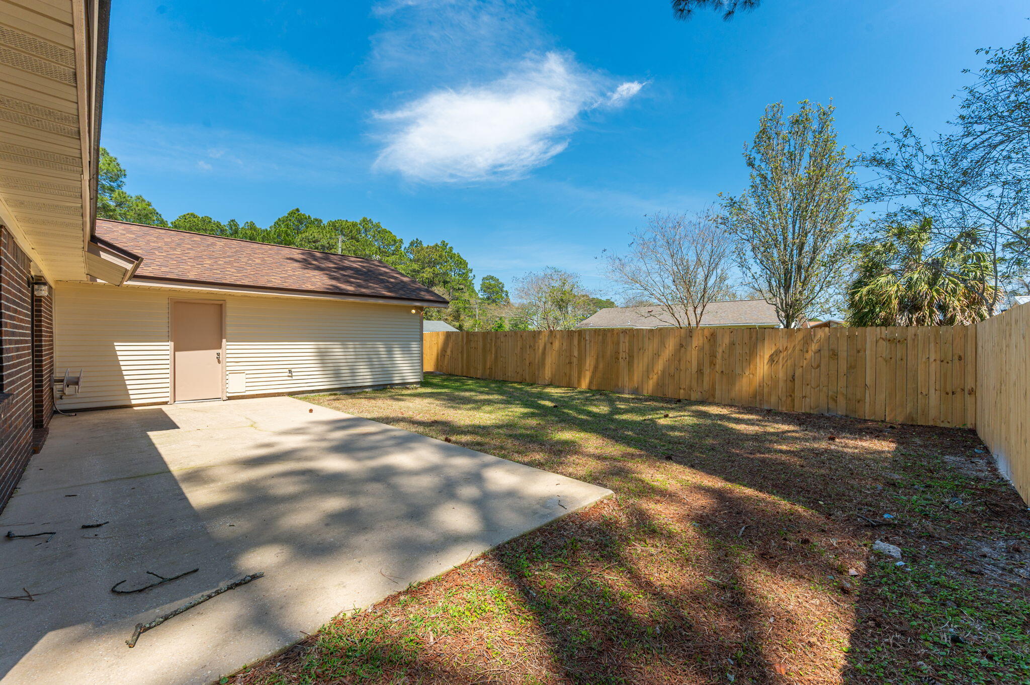 PINE MEADOWS 2ND ADDN - Residential Lease