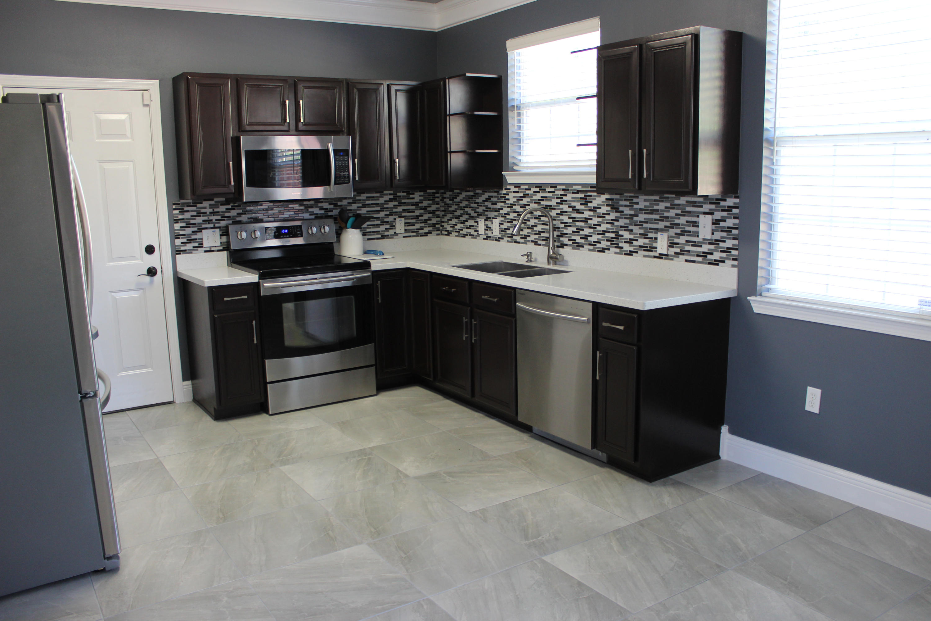 SANDY RIDGE ESTATES - Residential Lease