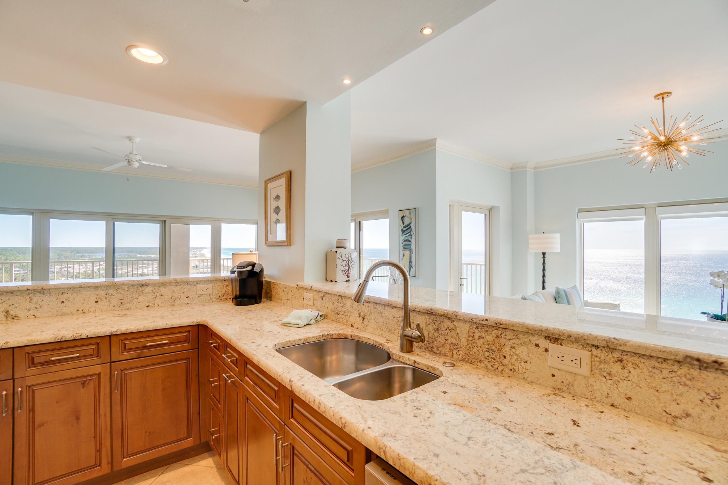 TOPS'L BEACH MANOR - Residential