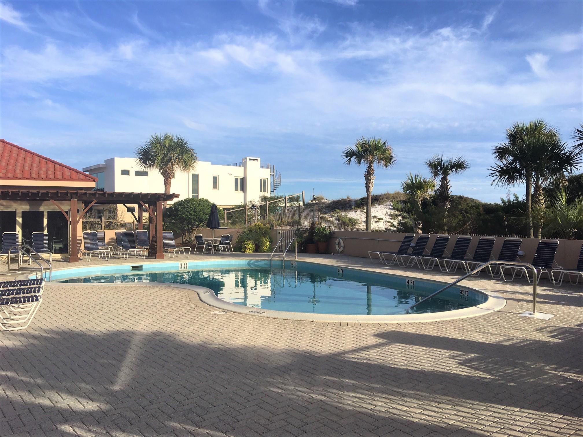 TOPS'L BEACH MANOR - Residential