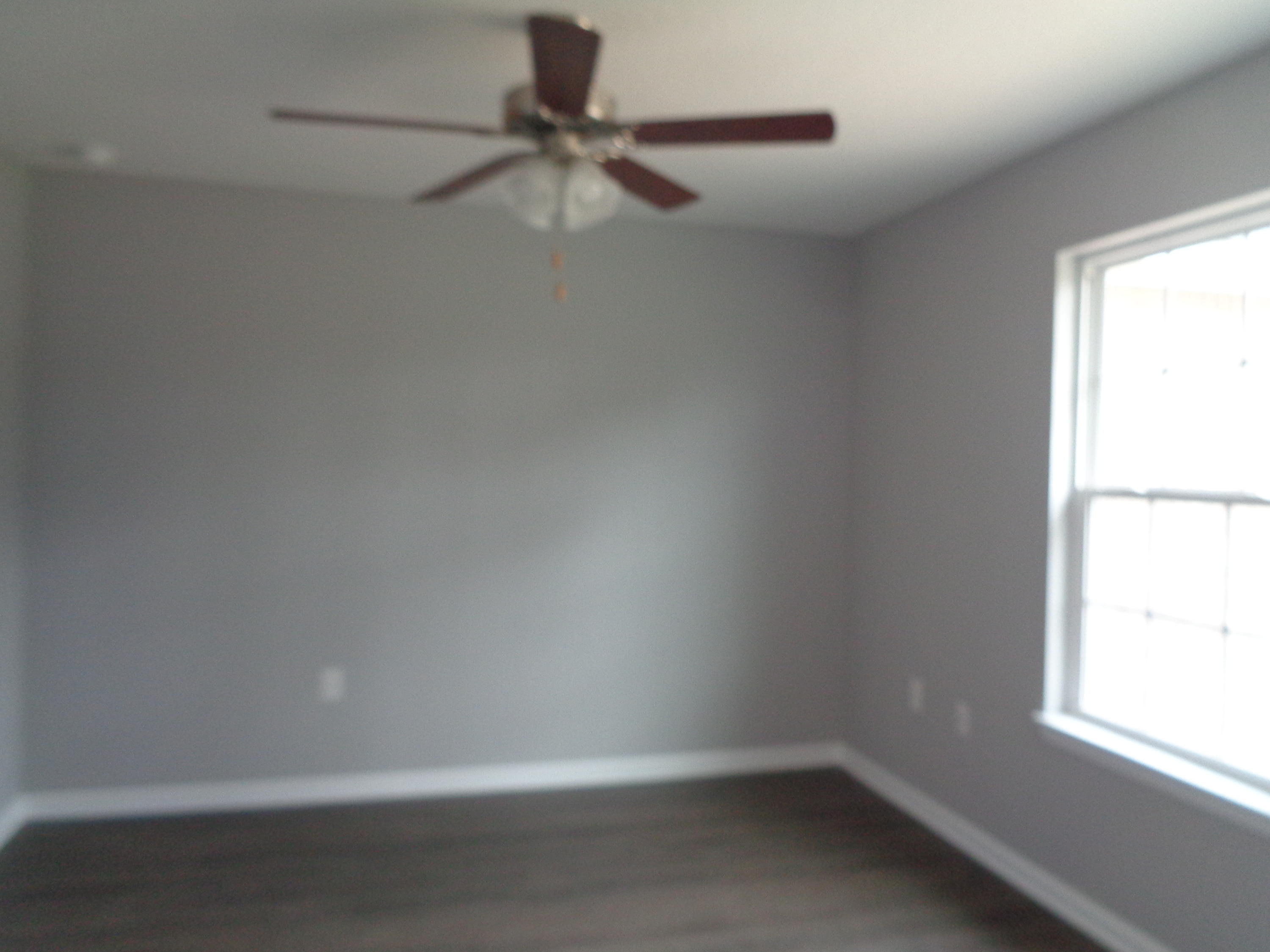 TEN LAKE EST UNIT II - Residential