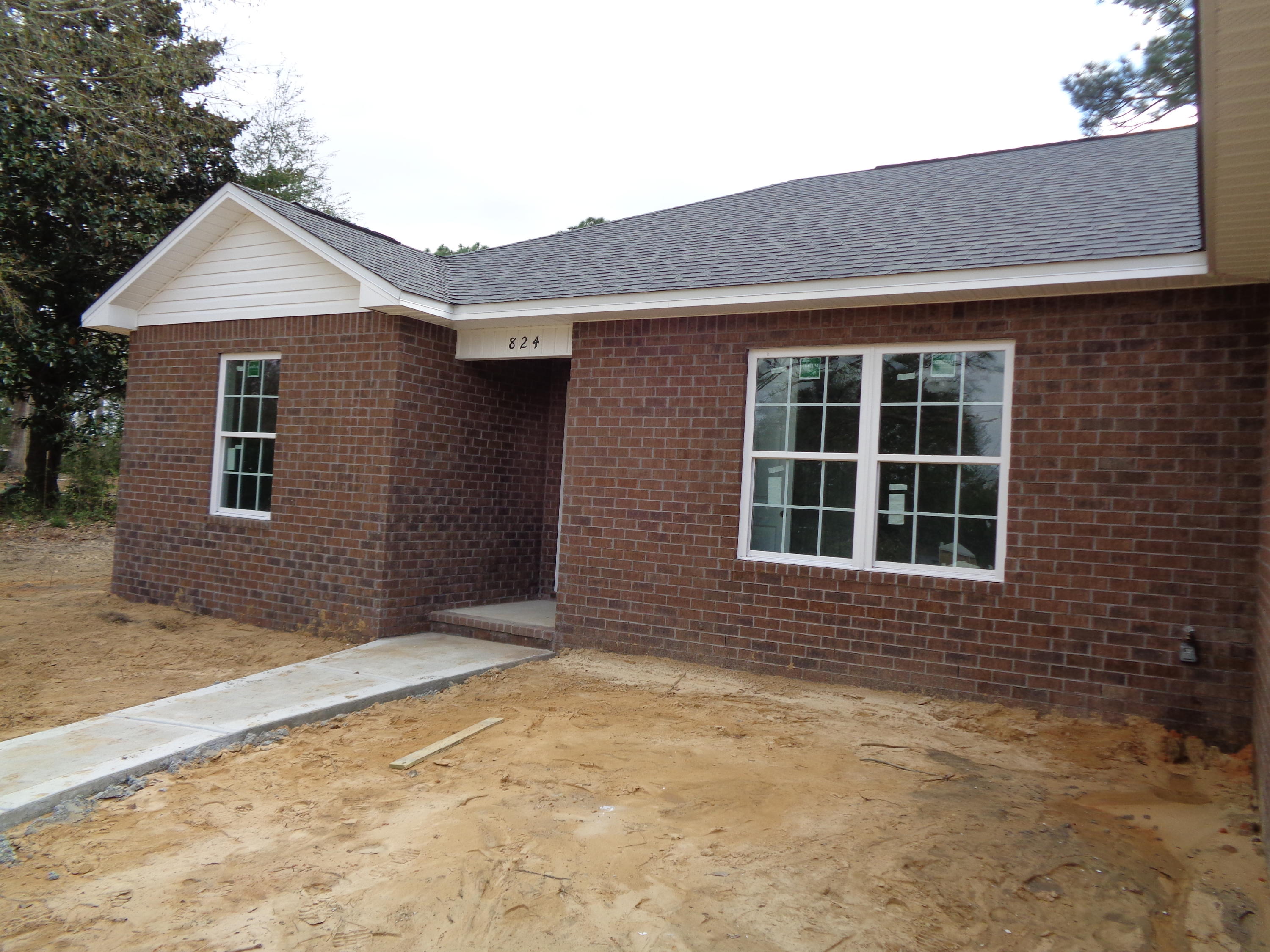 TEN LAKE EST UNIT II - Residential