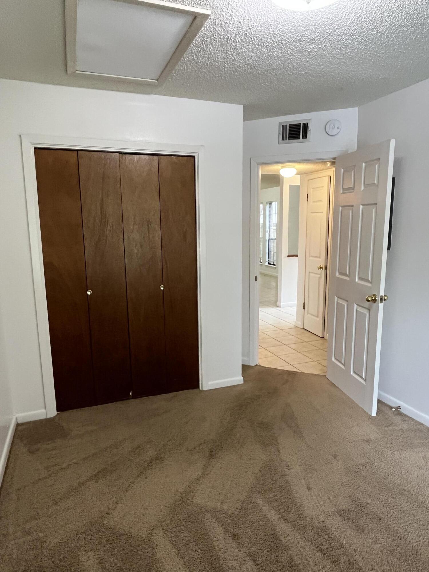 Classic Manor - Residential Lease
