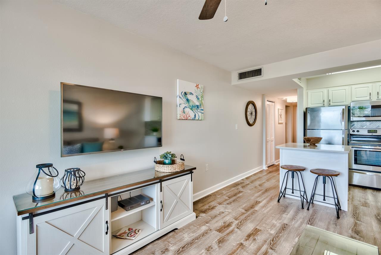 Jetty East Condominium - Residential
