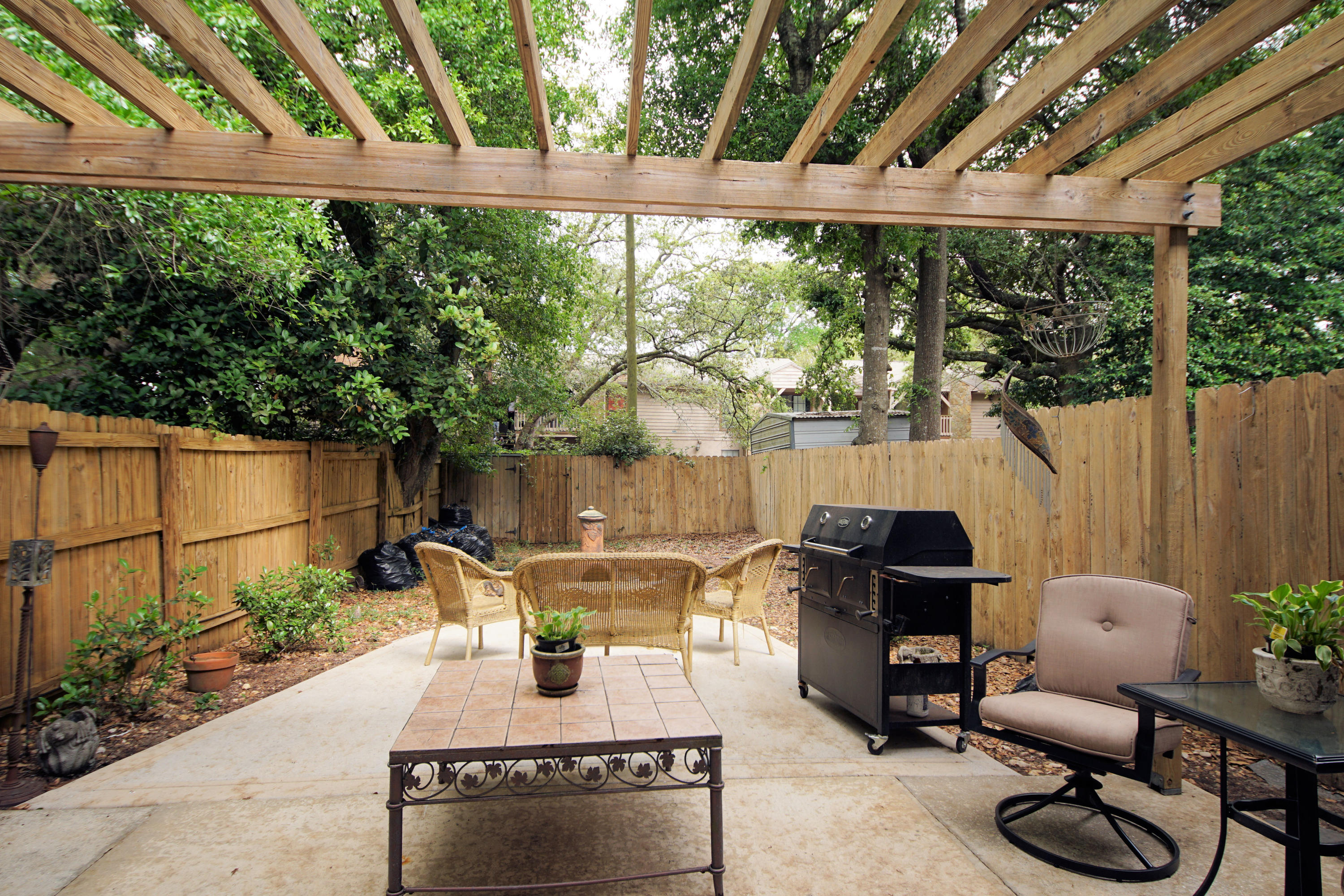 BELL-BROOK ESTATES 1ST ADDN - Residential