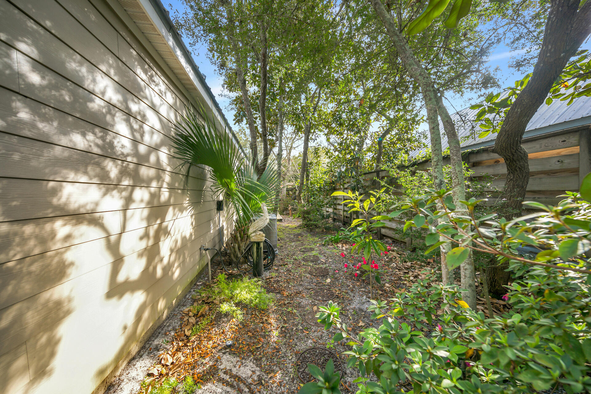 CRYSTAL BEACH - Residential