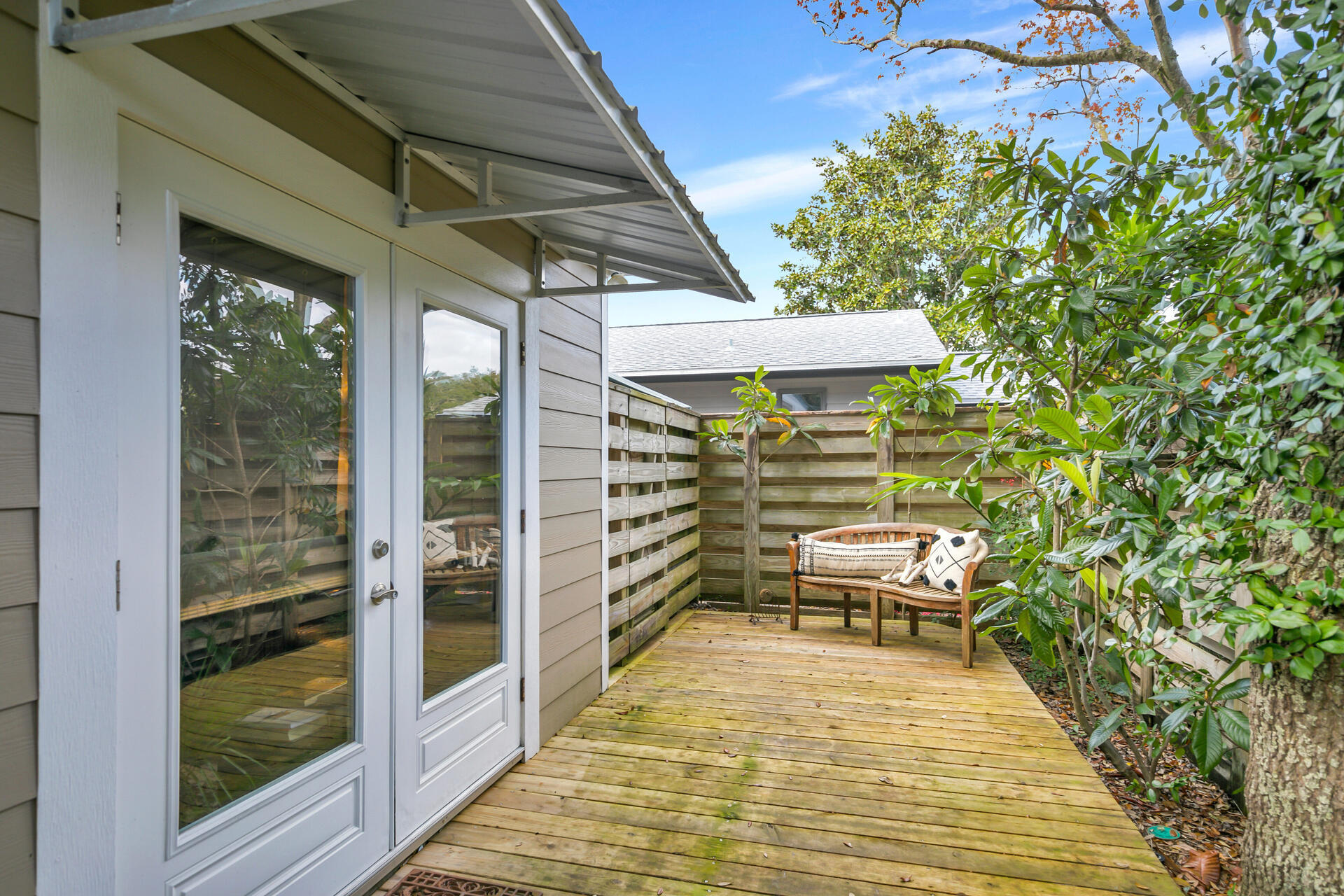 CRYSTAL BEACH - Residential