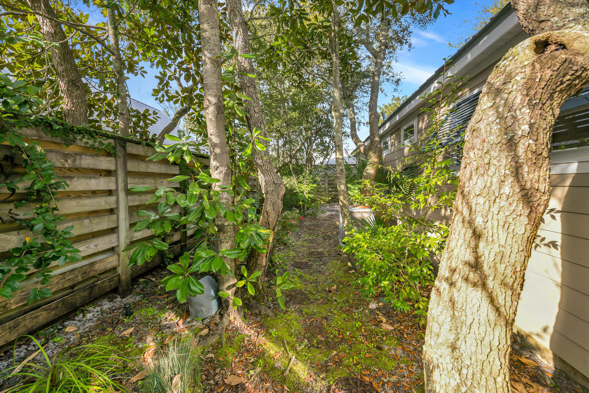 CRYSTAL BEACH - Residential