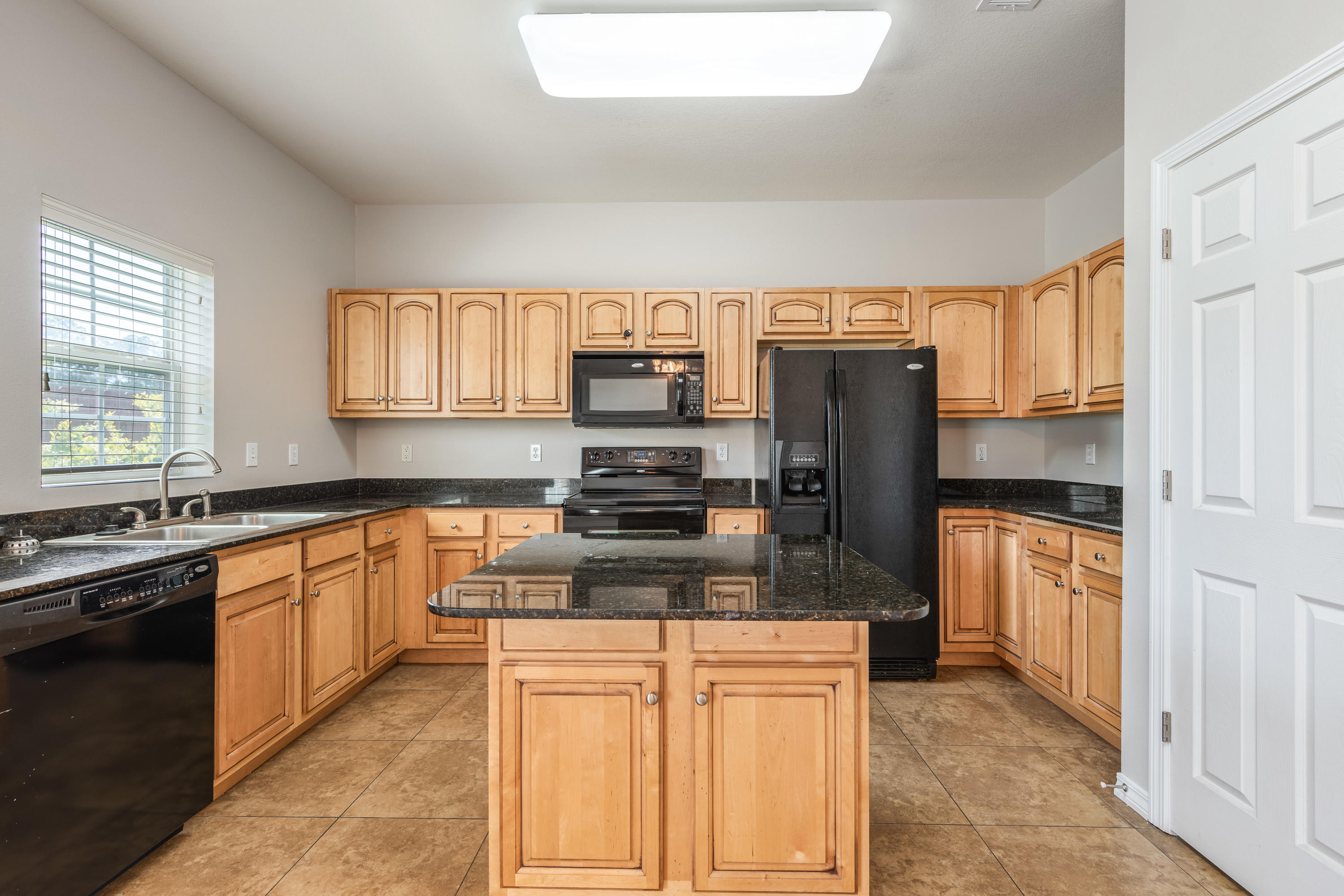 MERIDIAN SQUARE T/H - Residential
