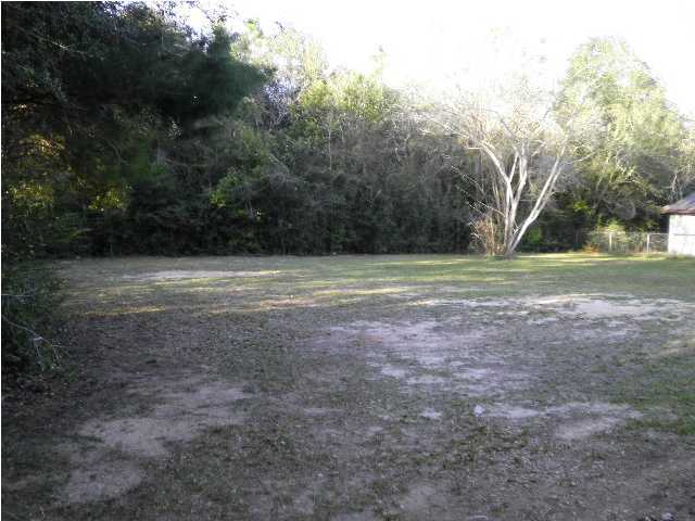 ADAMS POWELL EAST - Residential Lease