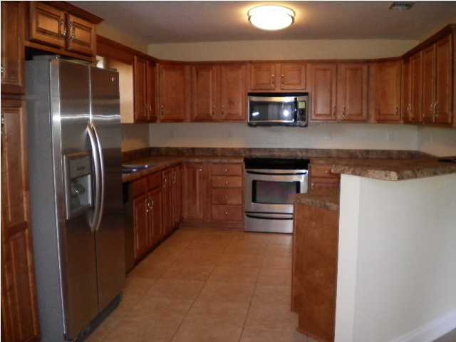 ADAMS POWELL EAST - Residential Lease