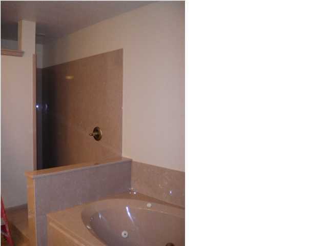 ADAMS POWELL EAST - Residential Lease