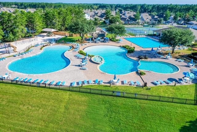 HAMMOCK BAY - Land