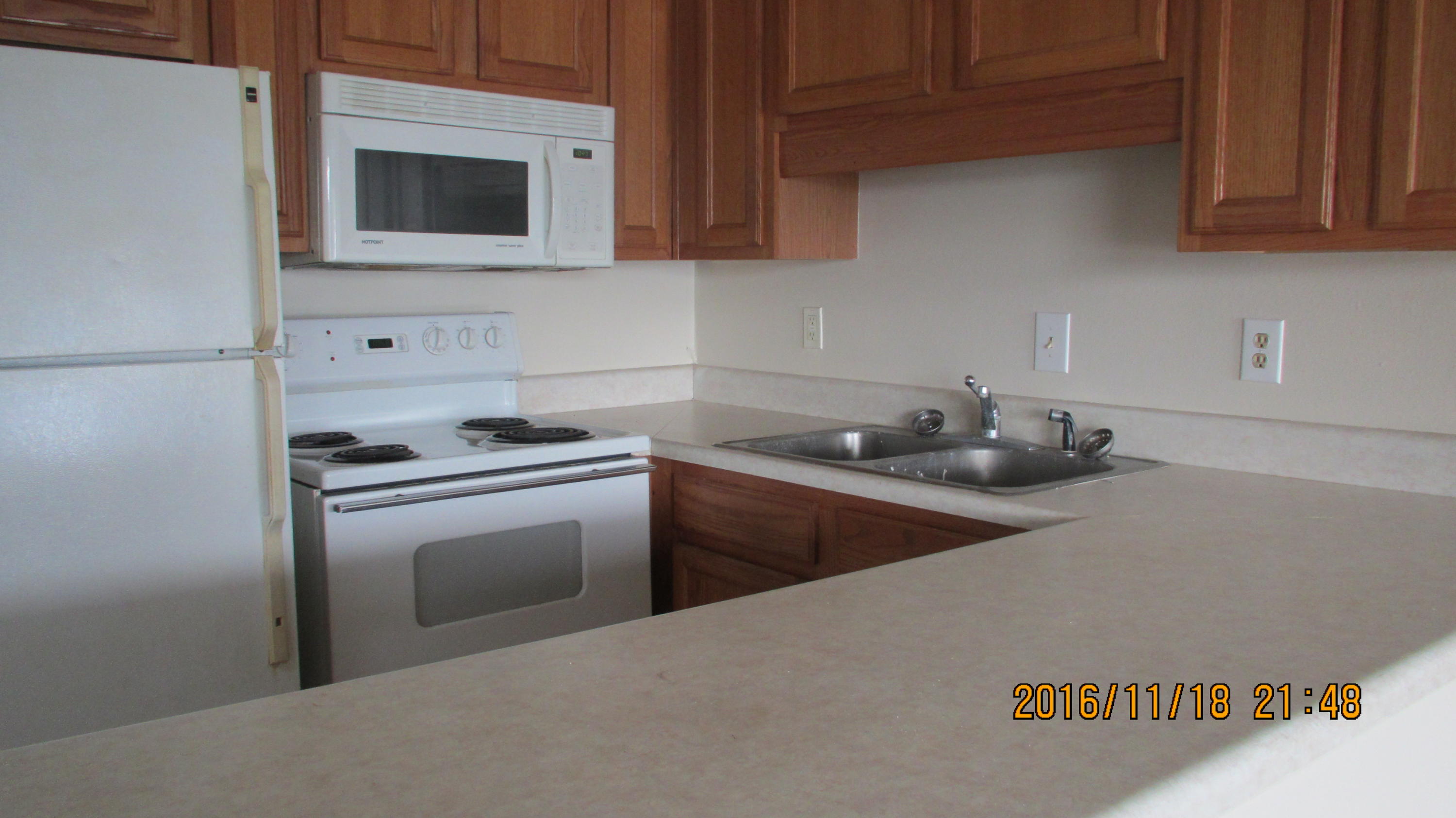 FINISTERRA CONDO - Residential Lease