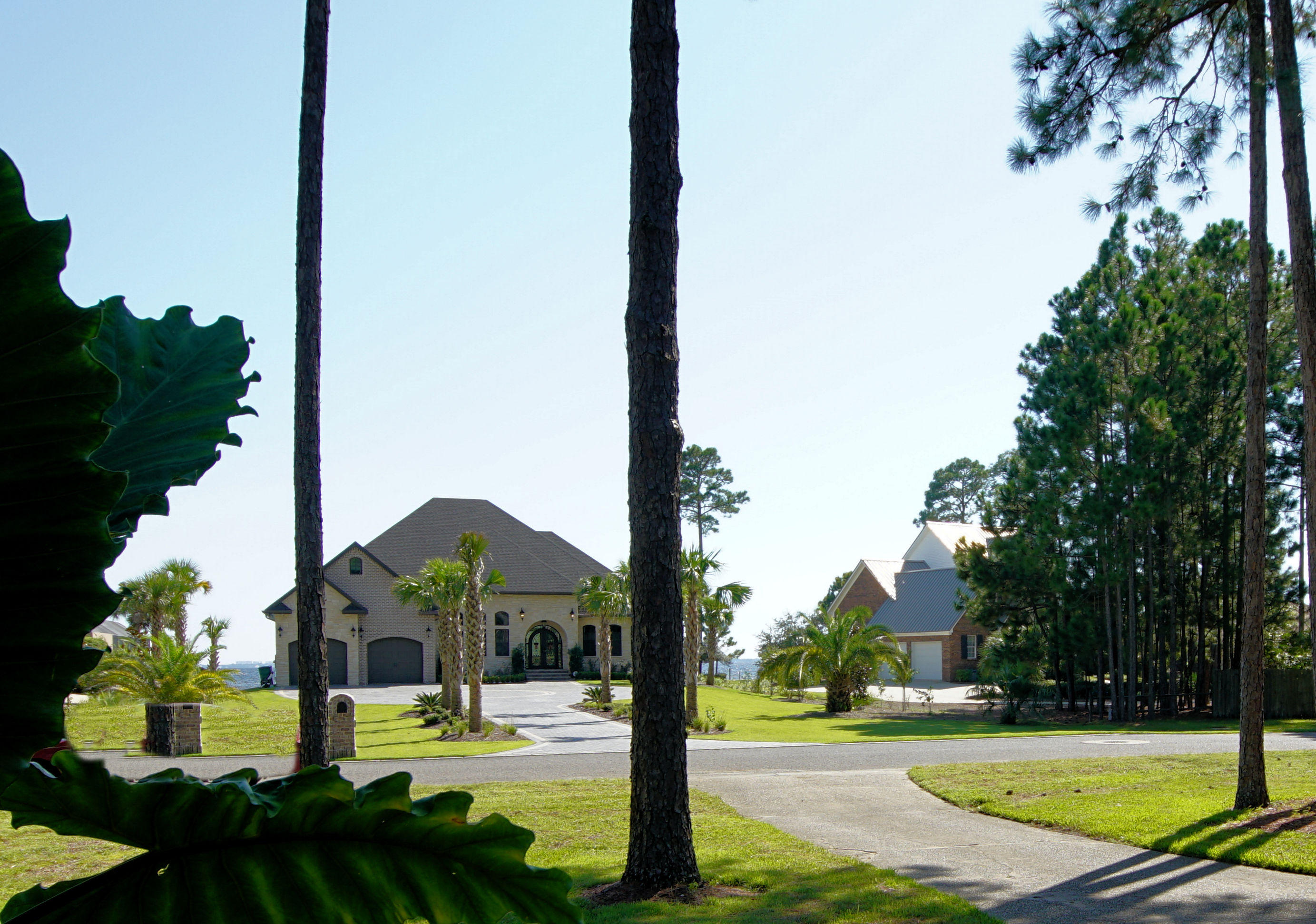 DOLPHIN POINT ESTATES - Residential
