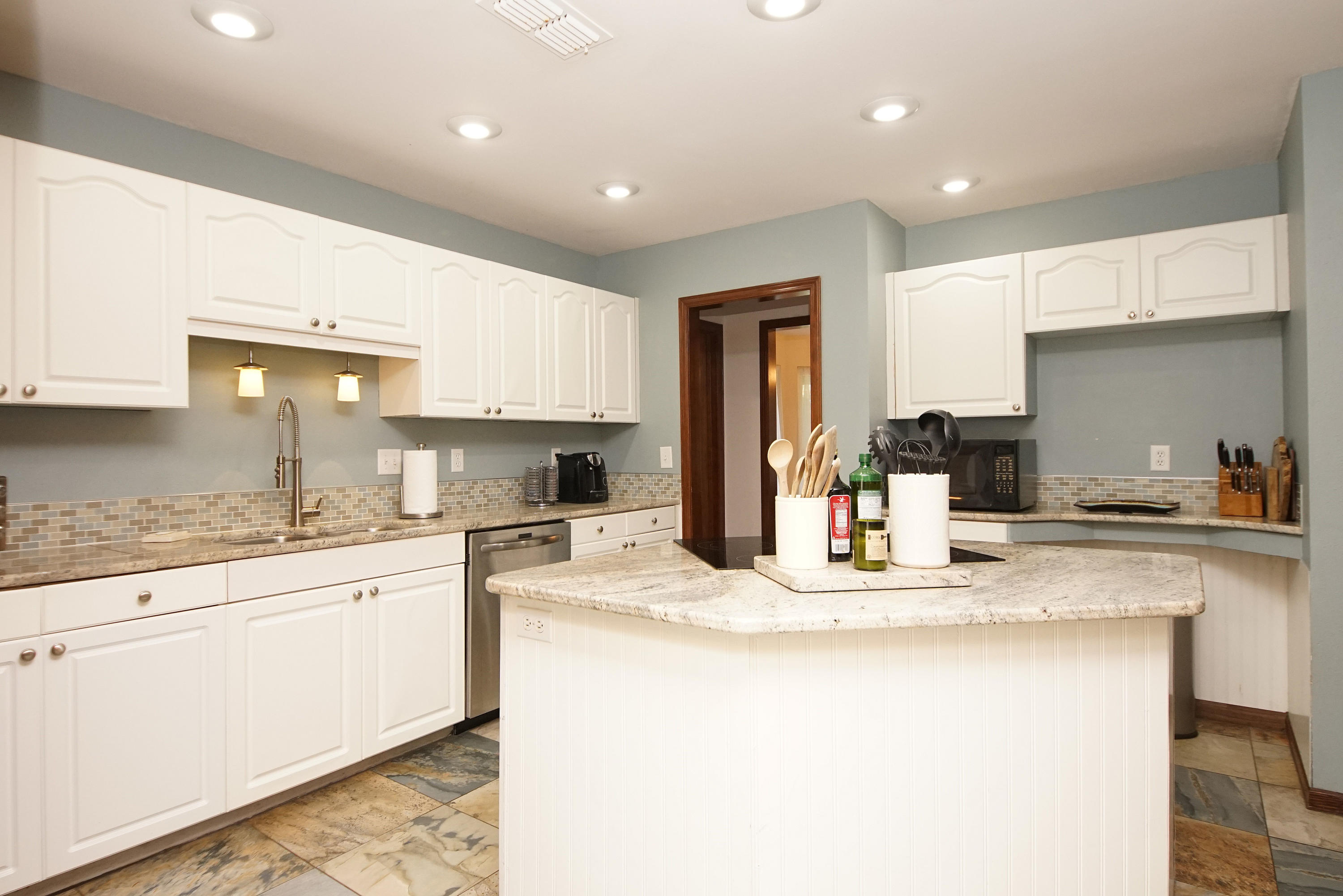 DOLPHIN POINT ESTATES - Residential